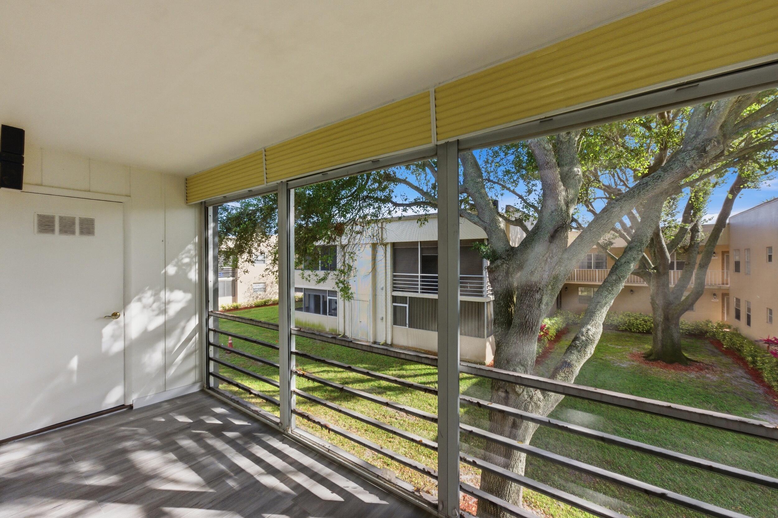 618 Normandy M Property Photo 23