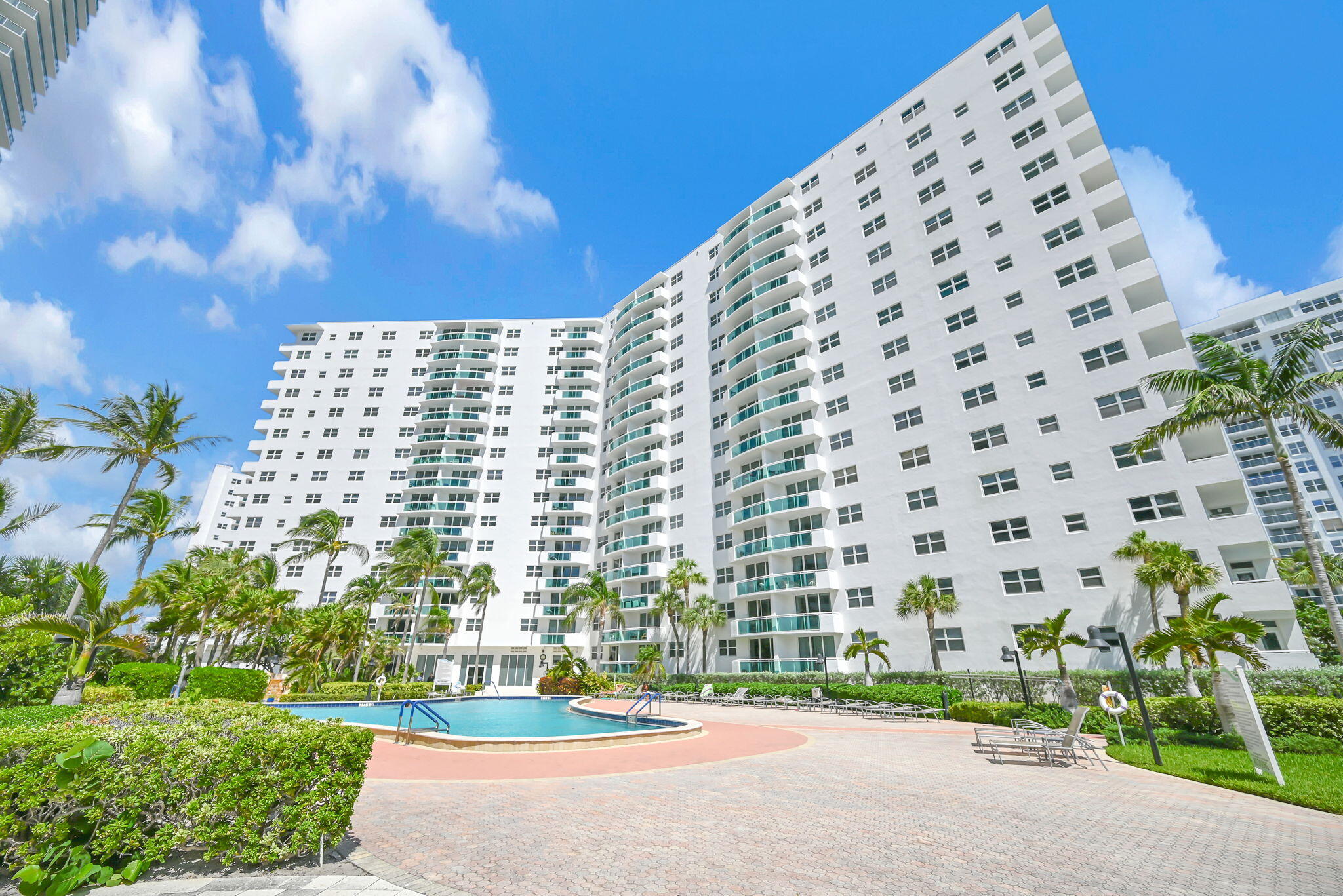 3001 S Ocean Drive 403 Property Photo 54