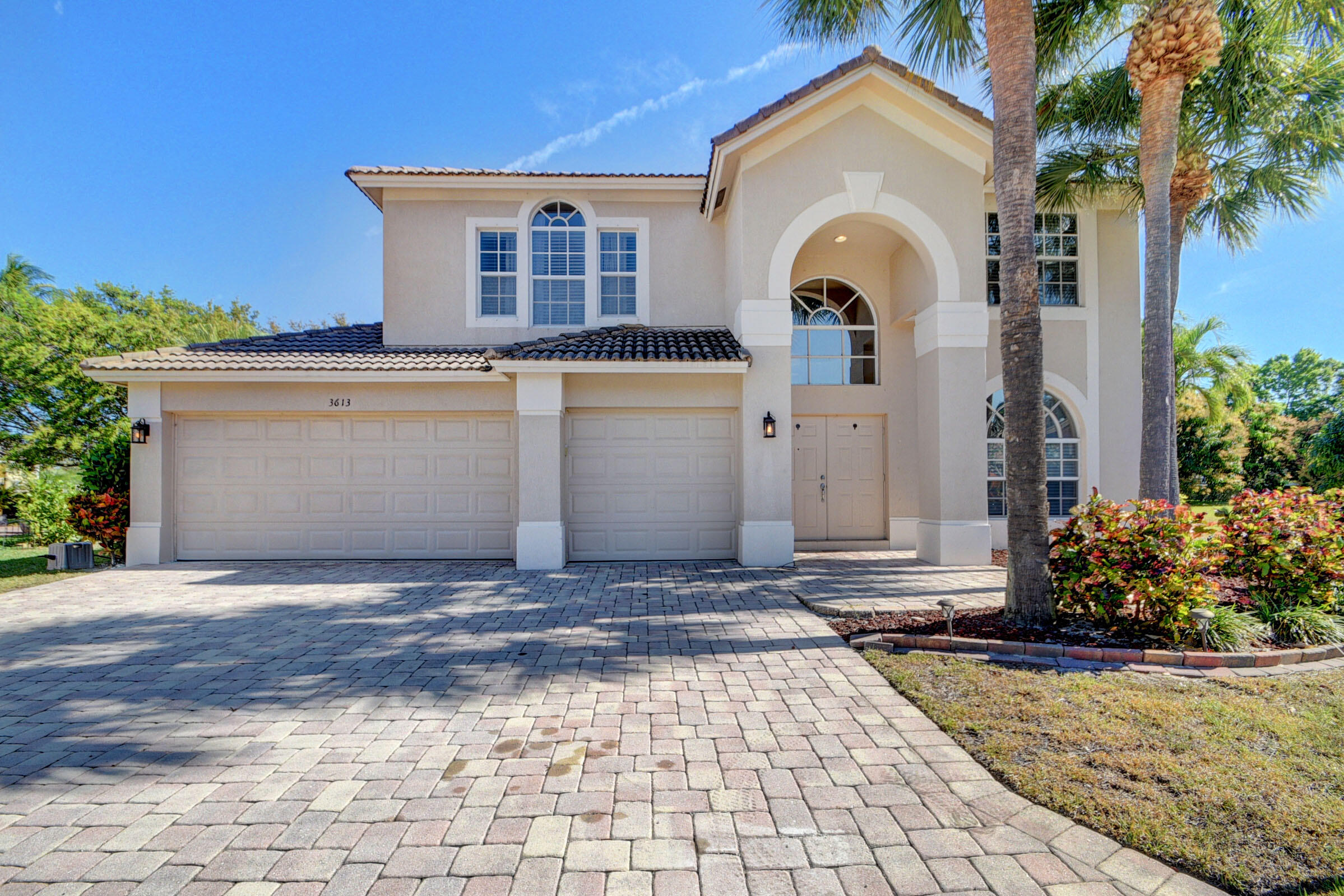3613 Burchs Cove Property Photo 1