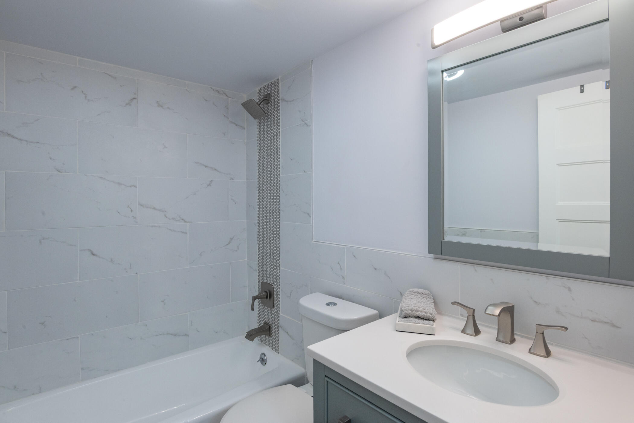 2500 Presidential Way 304 Property Photo 22