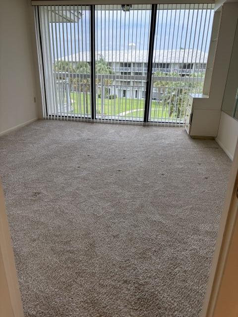 2601 Village Boulevard Apt 406 Property Photo 8