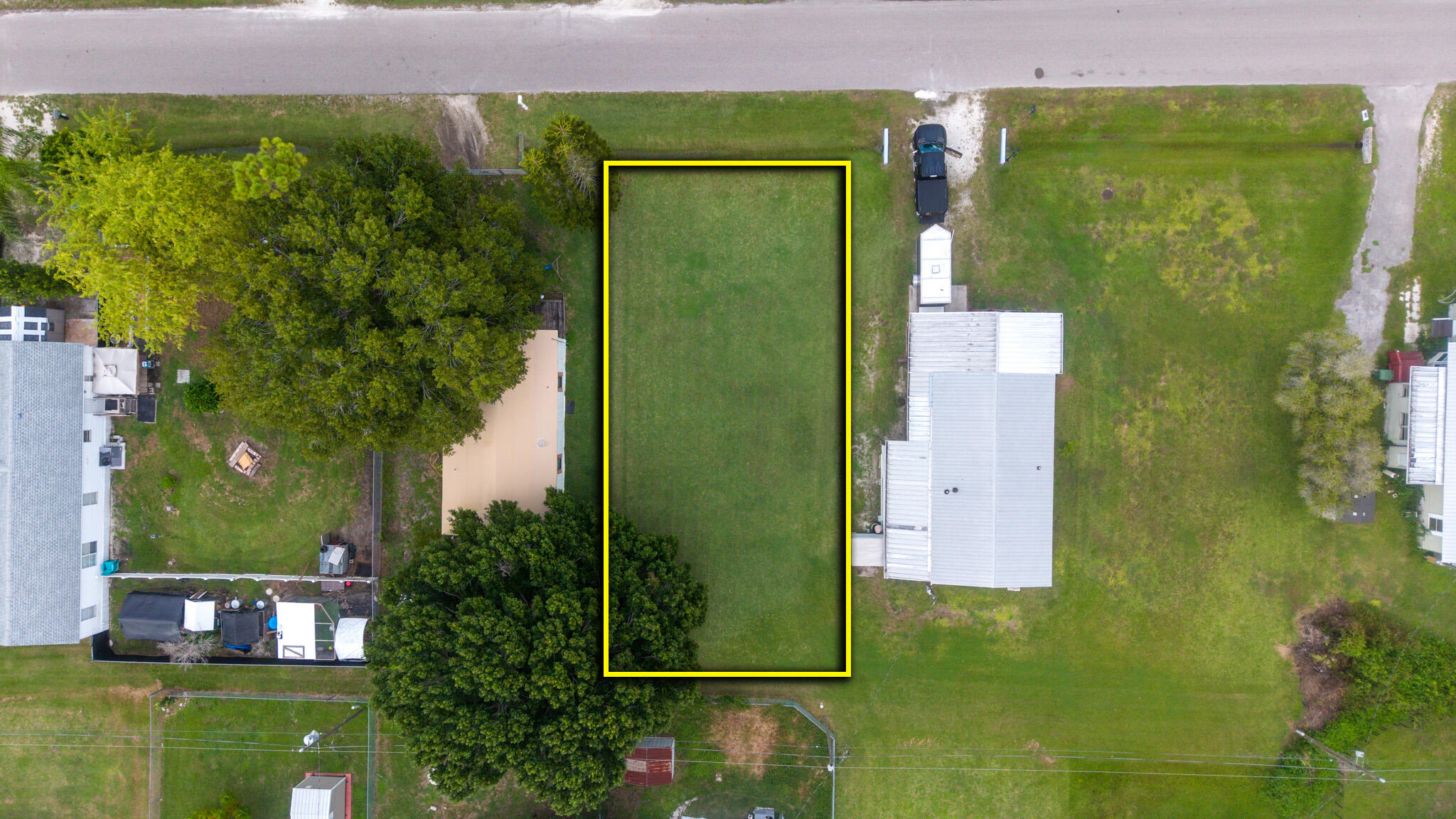 1222 E CHOBEE Street Property Photo 1