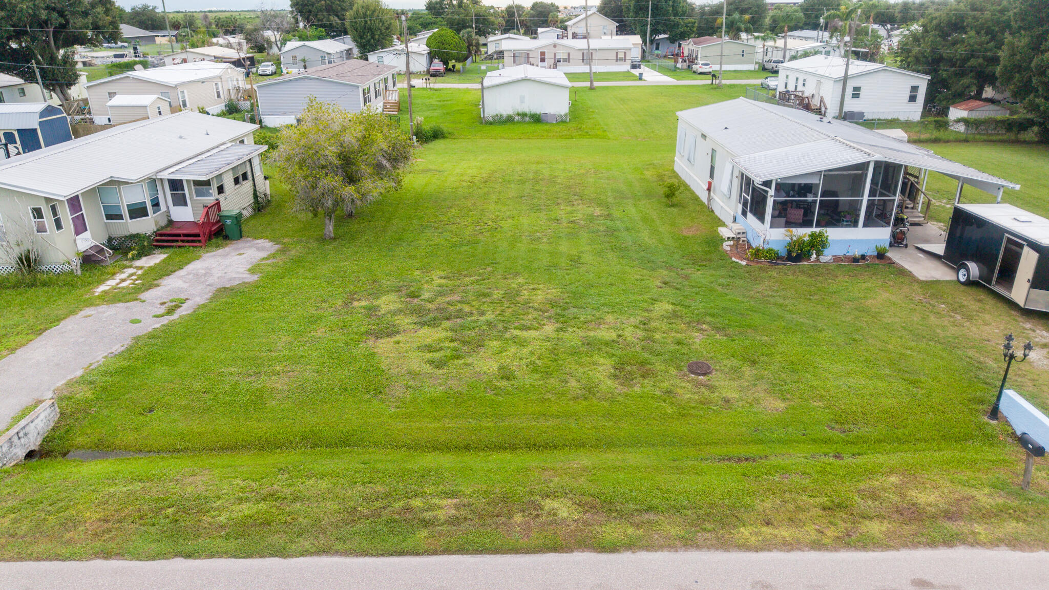 1236 E Chobee Street Property Photo 4