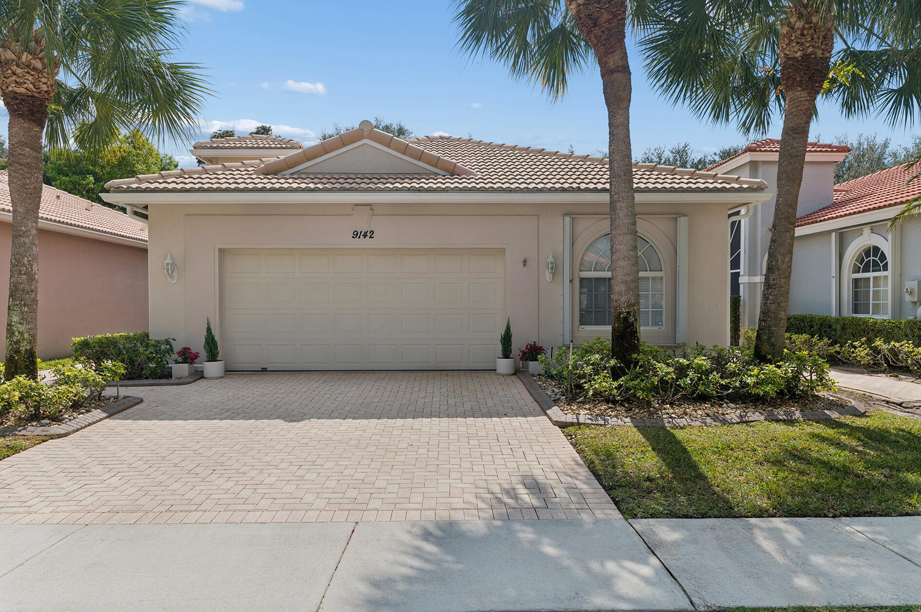 9142 BAY POINT Circle Property Photo 1