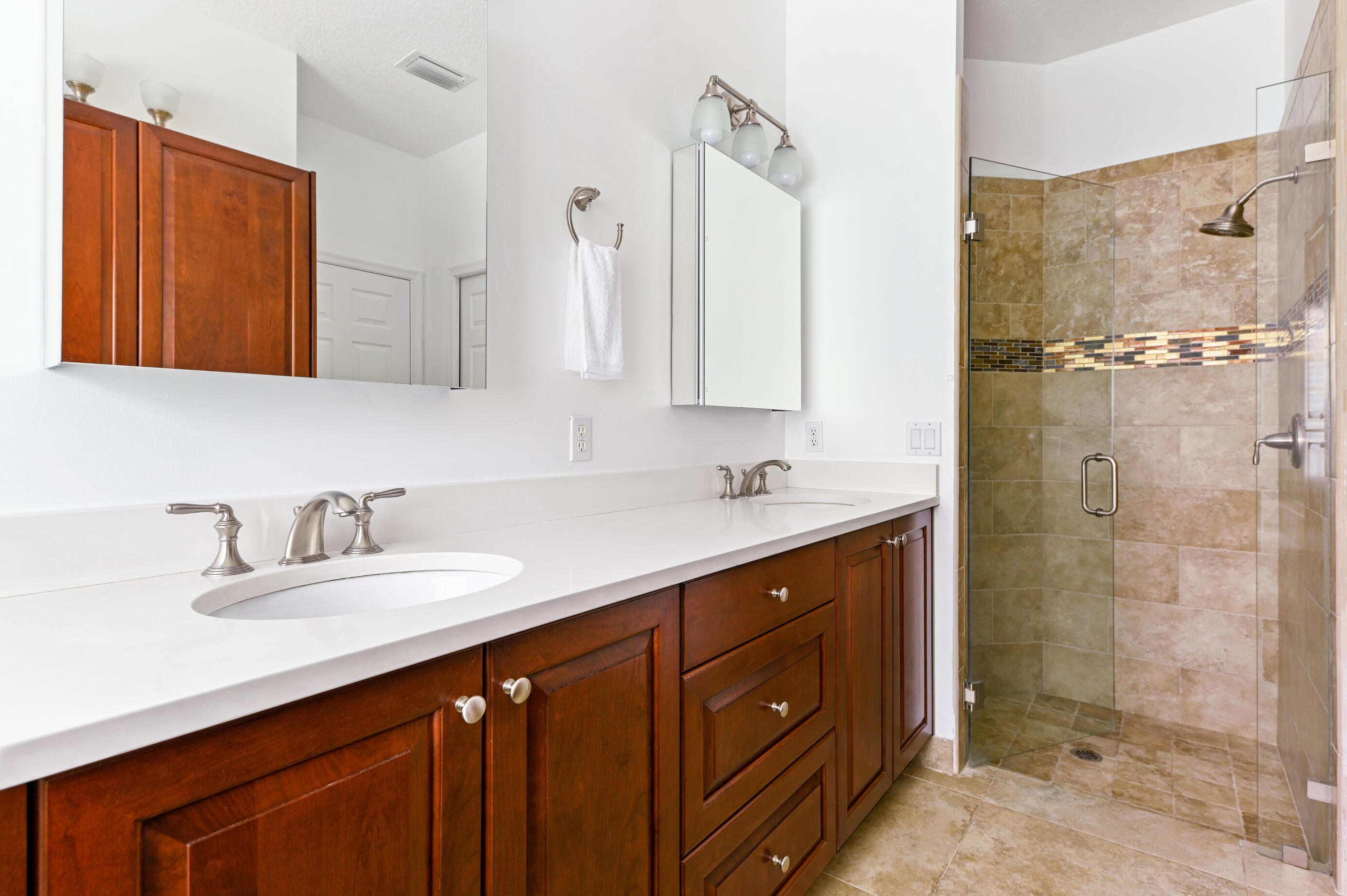 9142 Bay Point Circle Property Photo 14