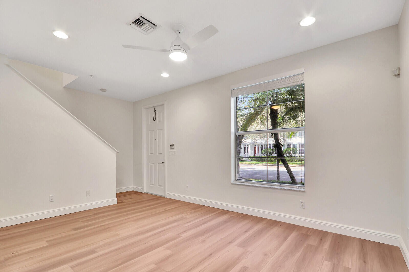 4313 Parkside Drive Property Photo 12