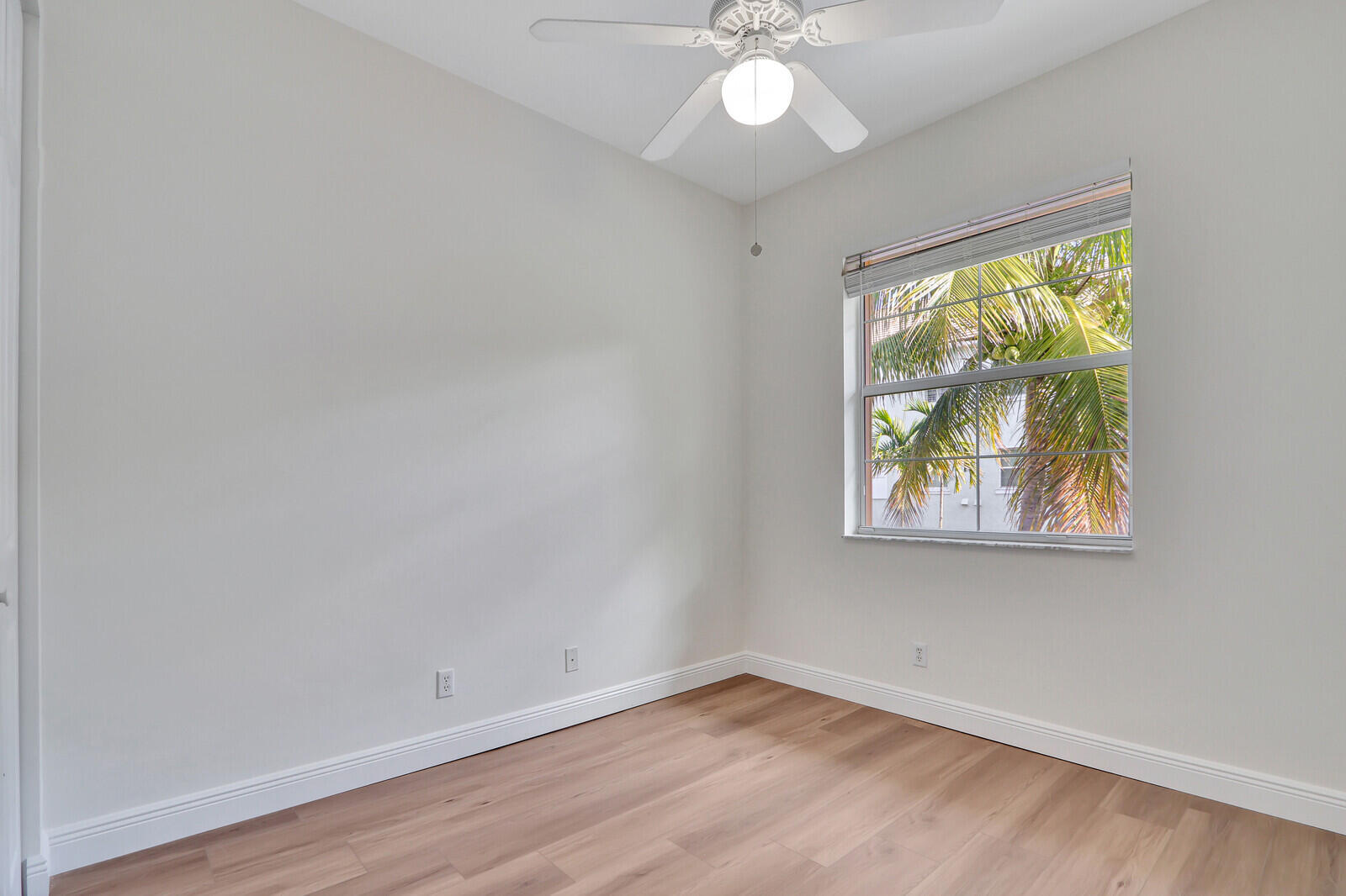 4313 Parkside Drive Property Photo 18