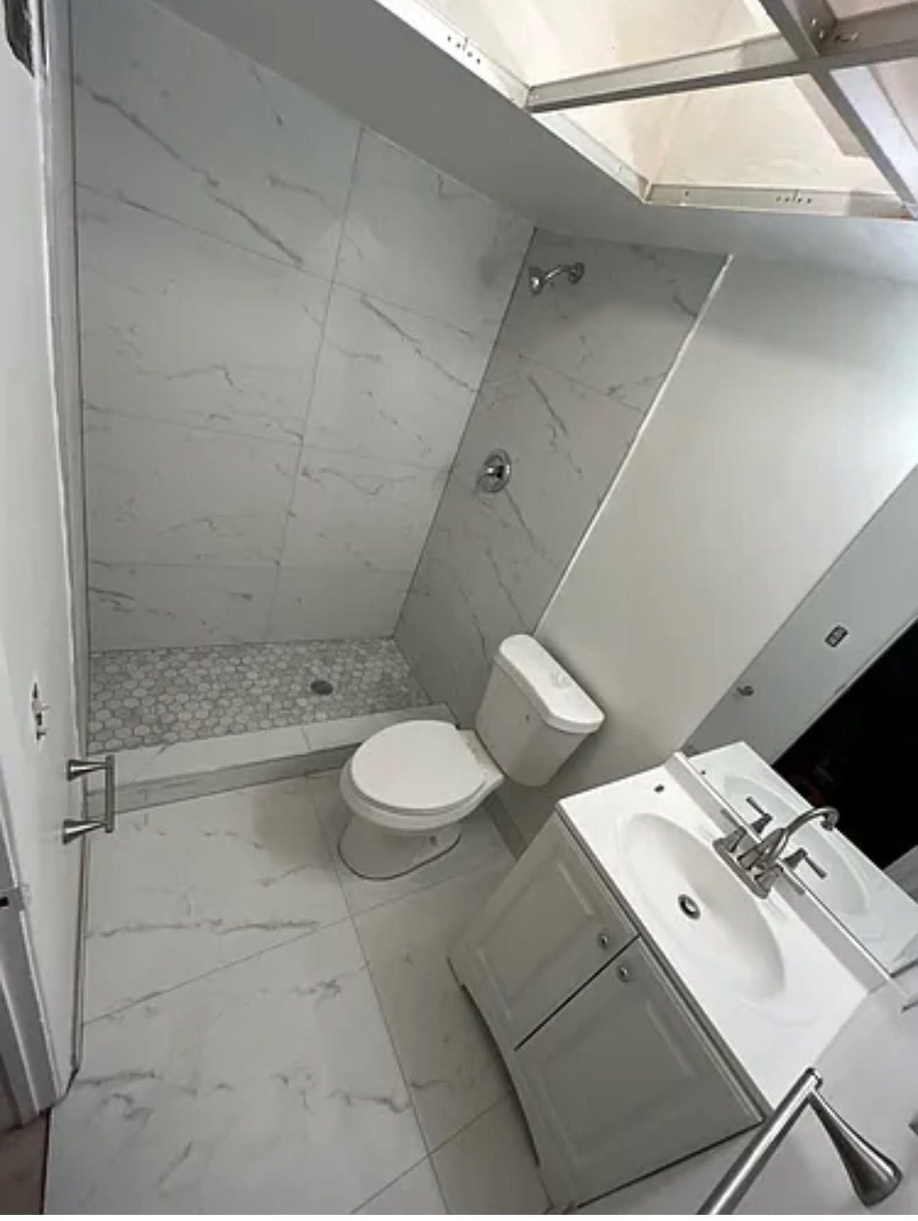 601 PINE Drive 104 Property Photo 1
