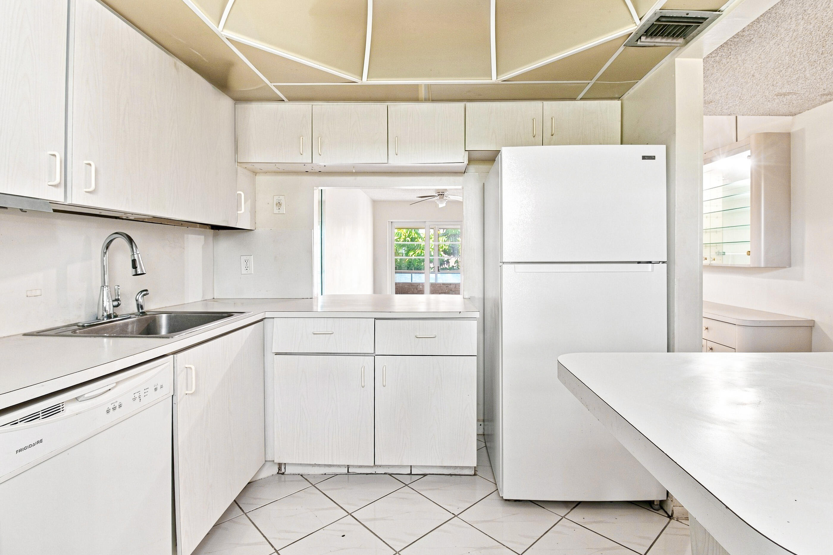 8321 Sands Point Boulevard D305 Property Photo 9