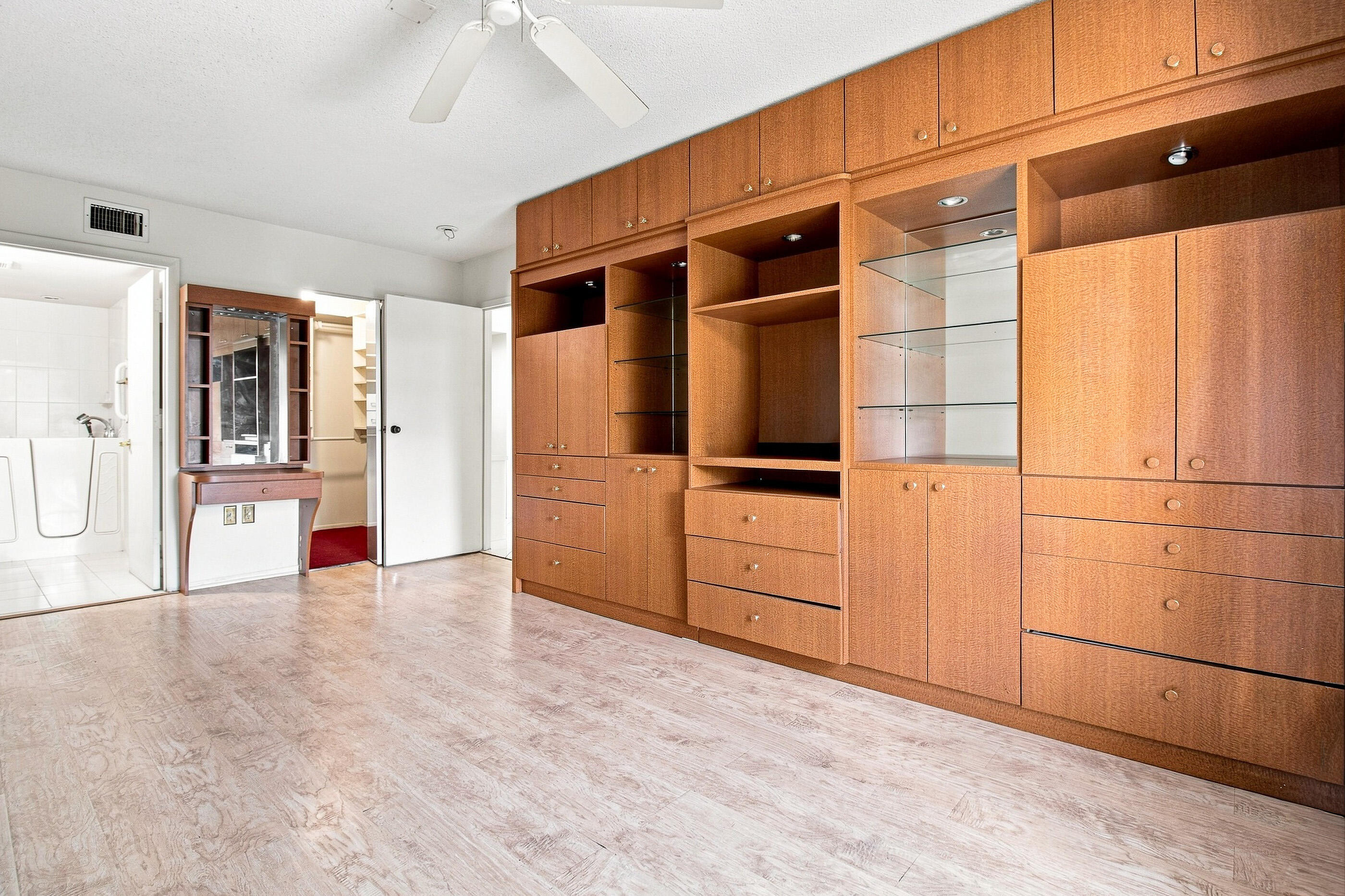 8321 Sands Point Boulevard D305 Property Photo 12