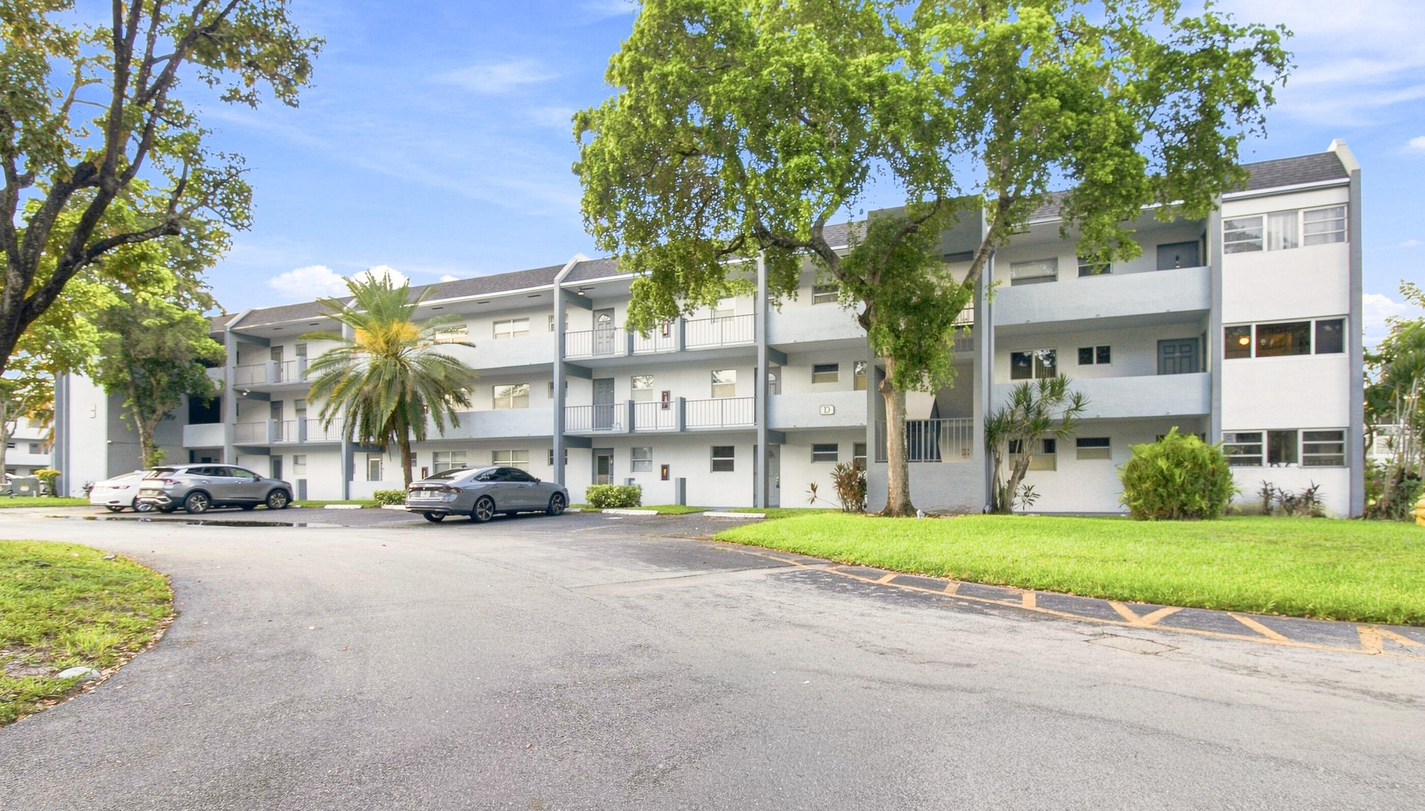 8321 Sands Point Boulevard D305 Property Photo 27
