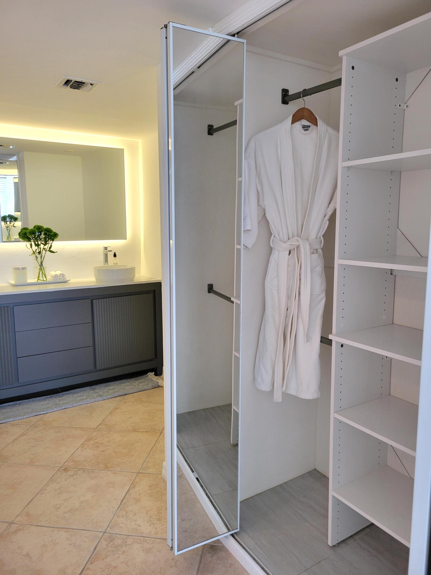 328 N Ocean Boulevard 607 Property Photo 14