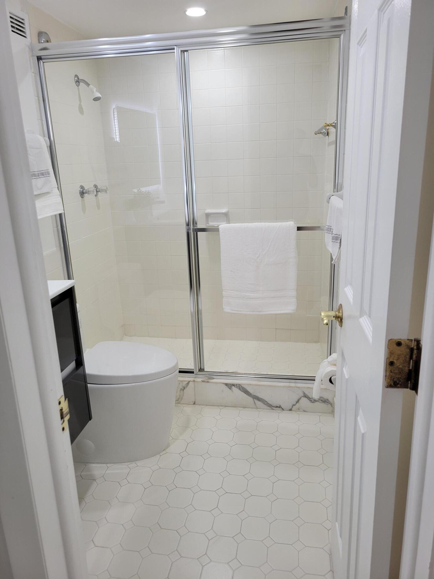 328 N Ocean Boulevard 607 Property Photo 21