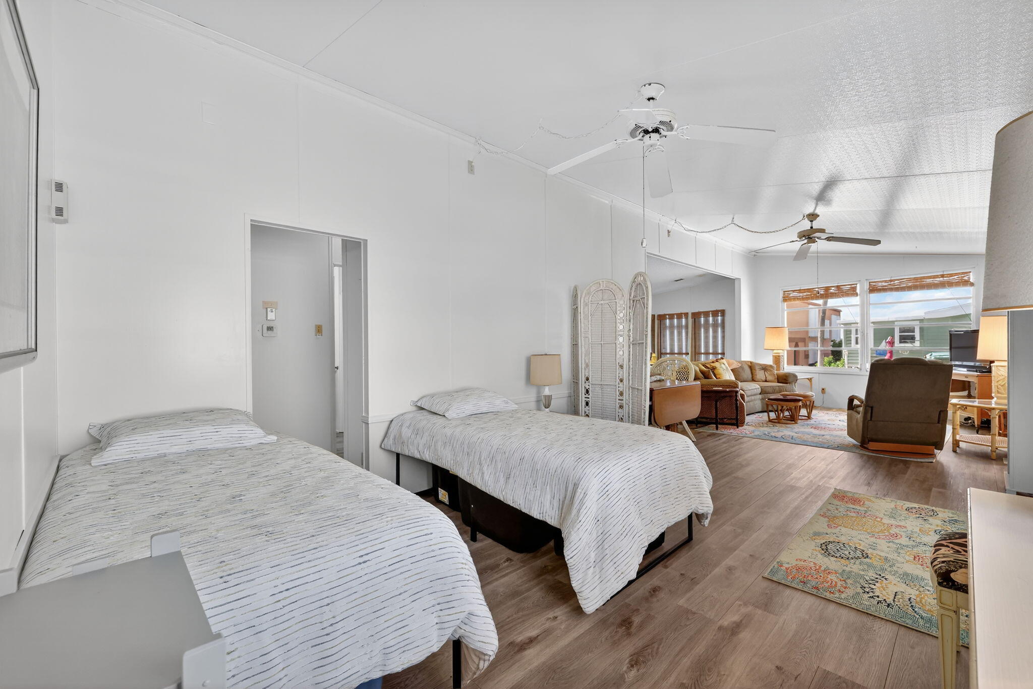 217 Nettles Boulevard Property Photo 11