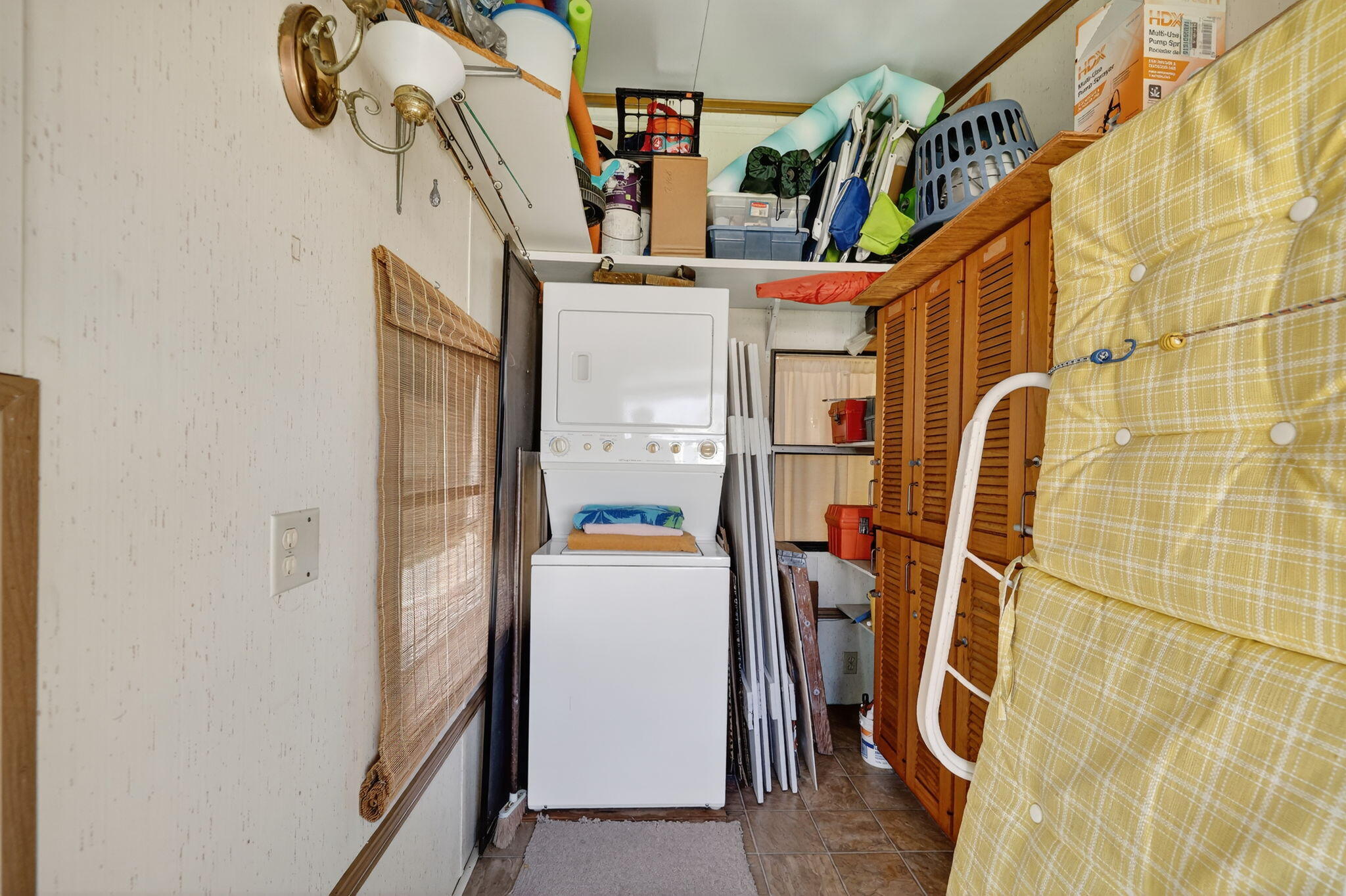 217 Nettles Boulevard Property Photo 25
