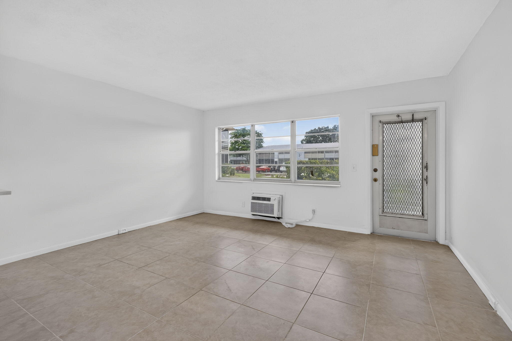 210 Canterbury J 1 Property Photo 33