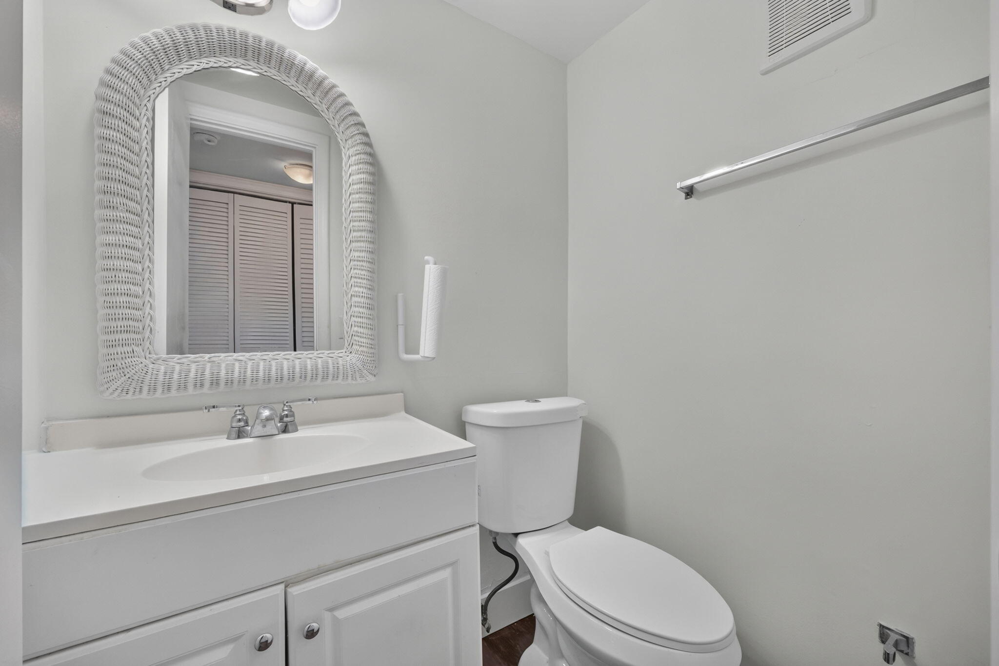 104 E Easthampton E 1 Property Photo 11
