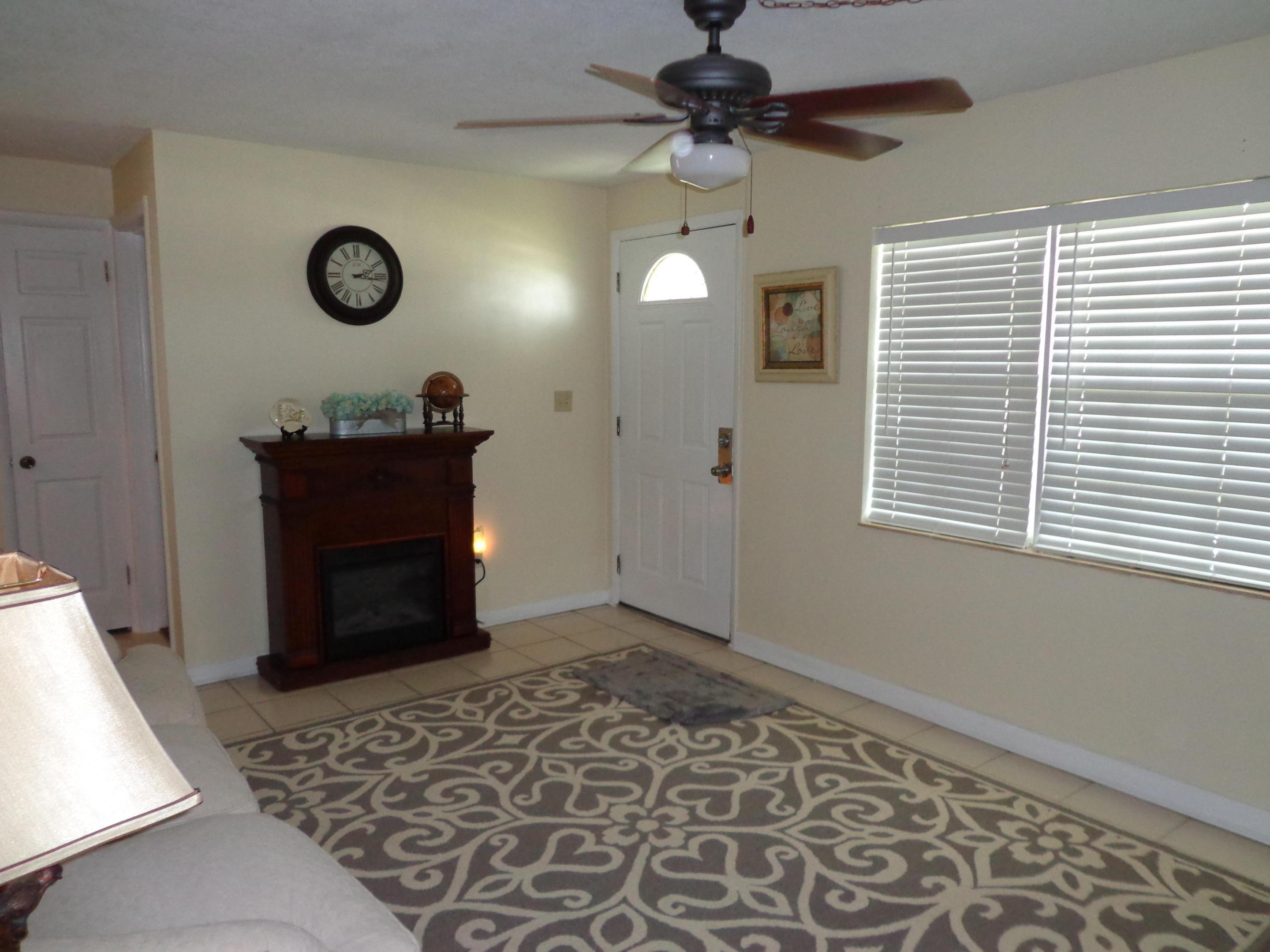 11751 Oleander Drive Property Photo 5
