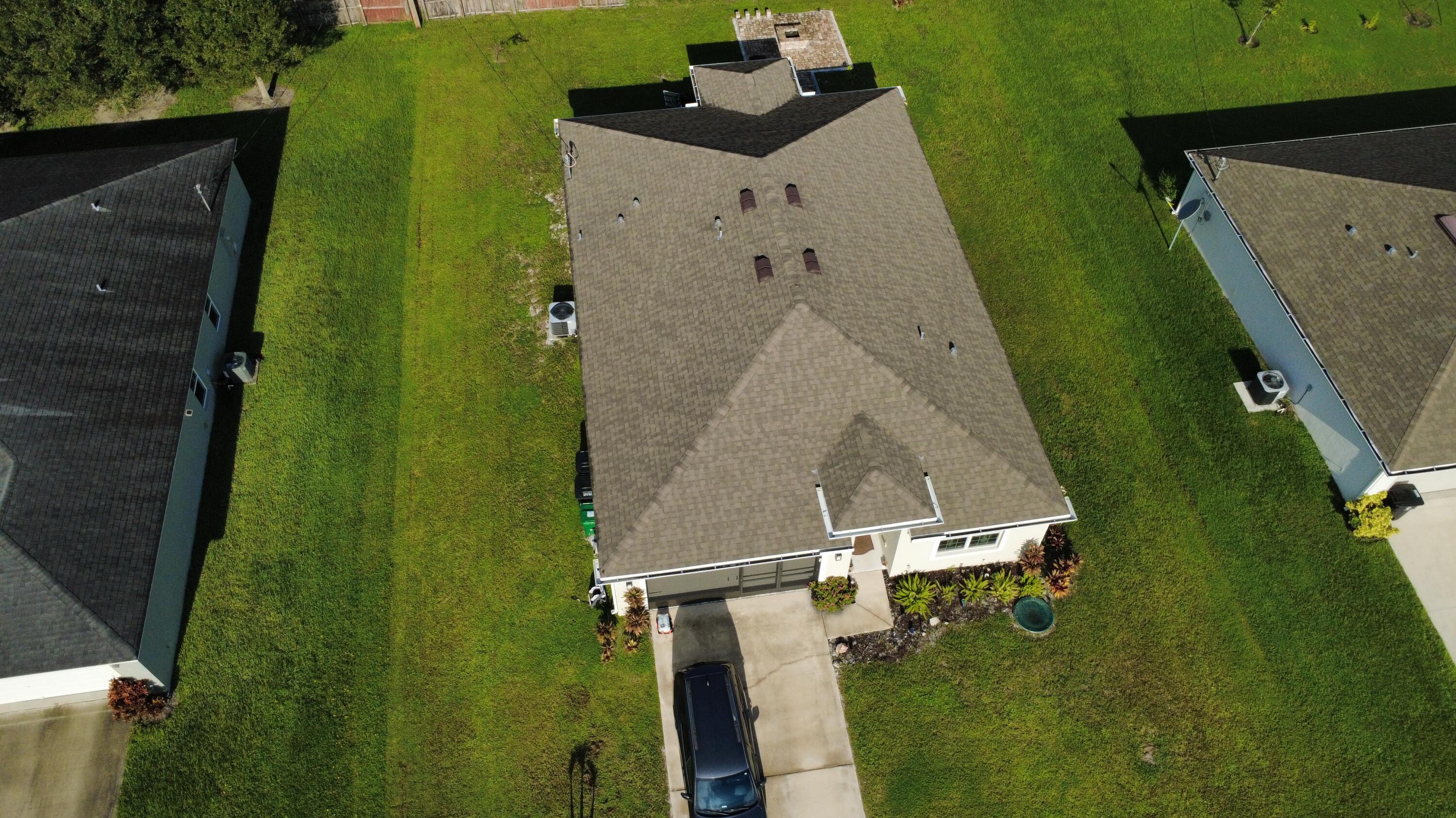 1017 Sw Longfellow Road Property Photo 3