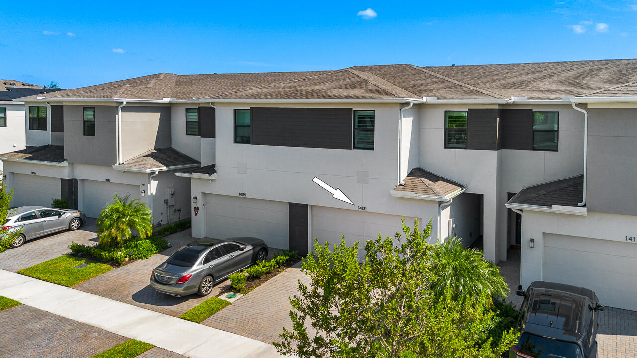 14131 SW THORENS Drive Property Photo 1