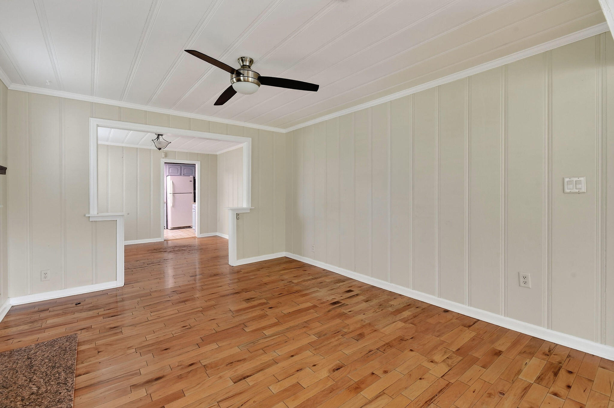 411 Evergreen Drive Property Photo 6