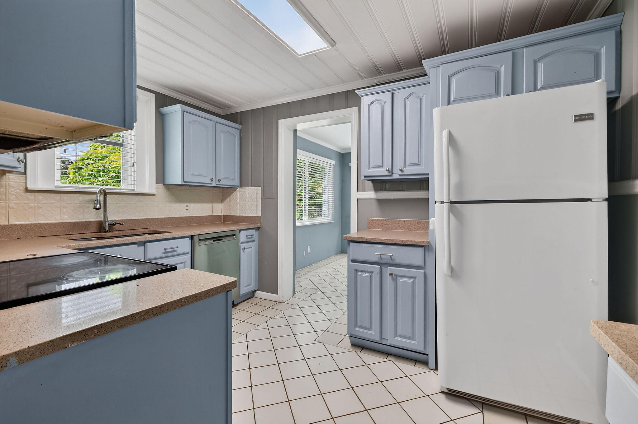 411 Evergreen Drive Property Photo 10