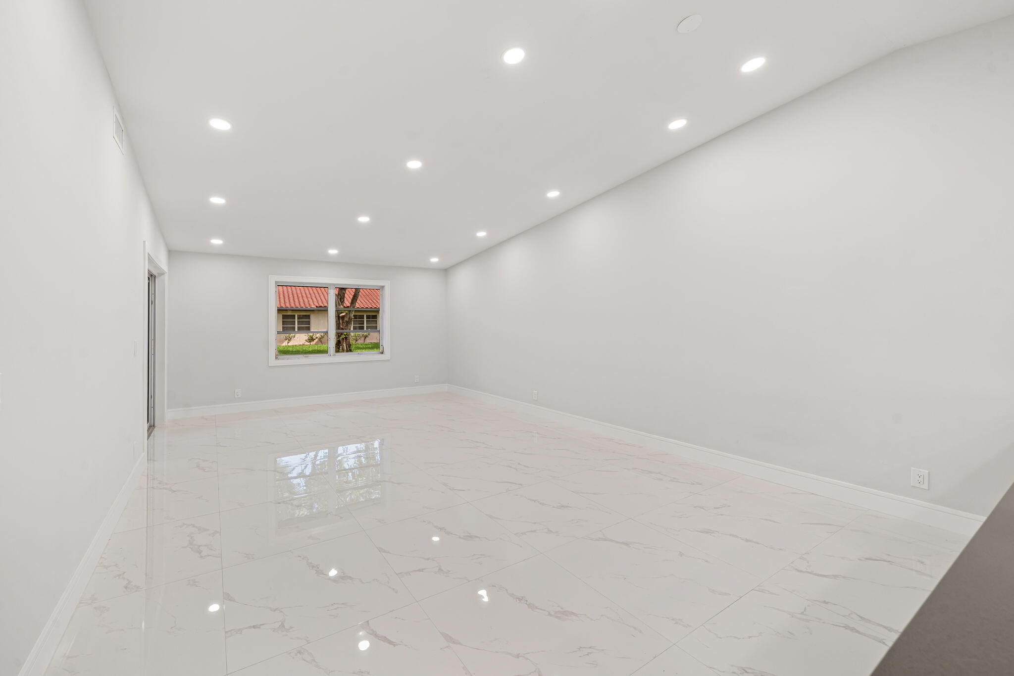 6083 Millington Way Property Photo 8