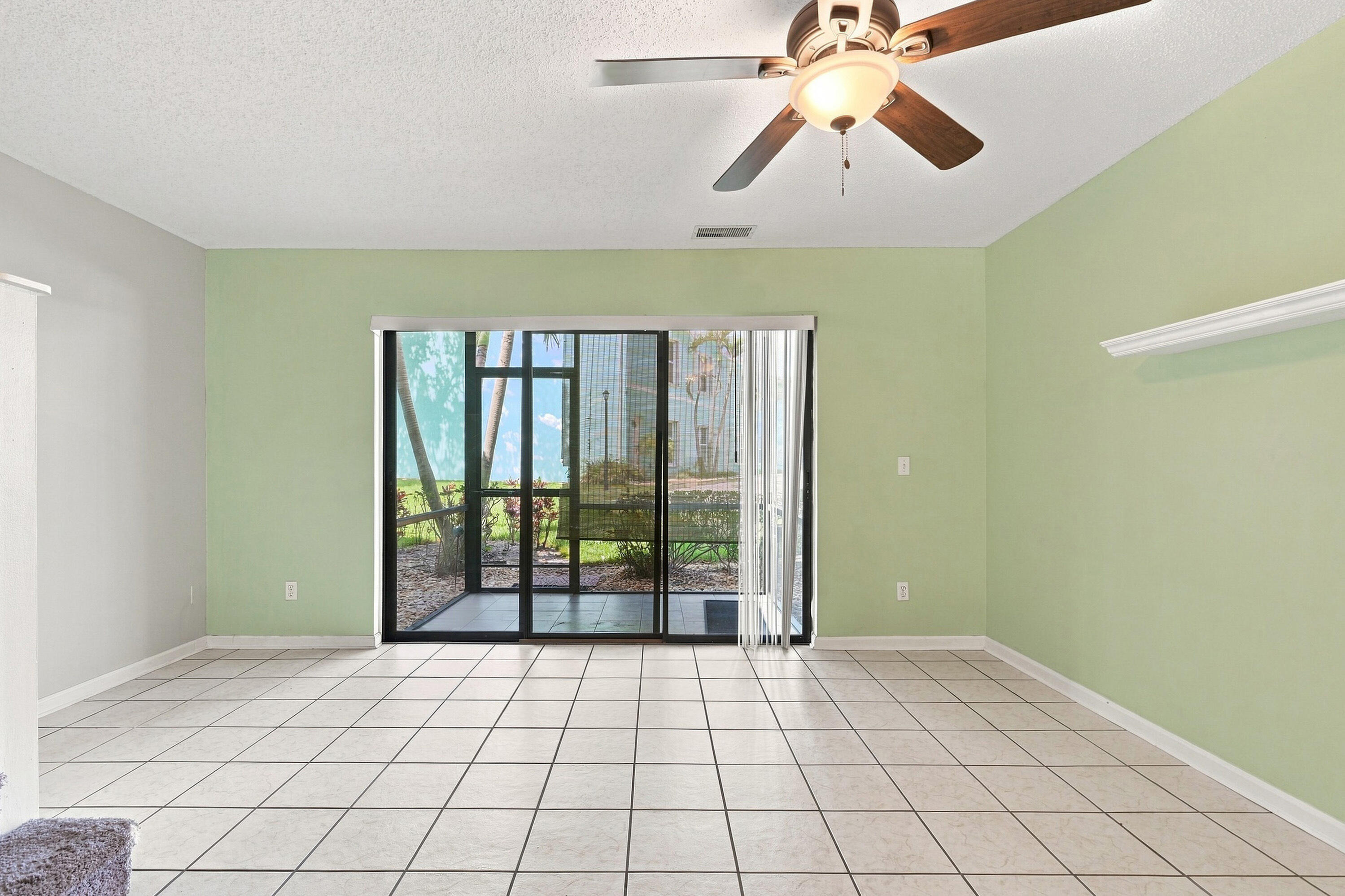 13521 S Indian River Drive 1003 Property Photo 7