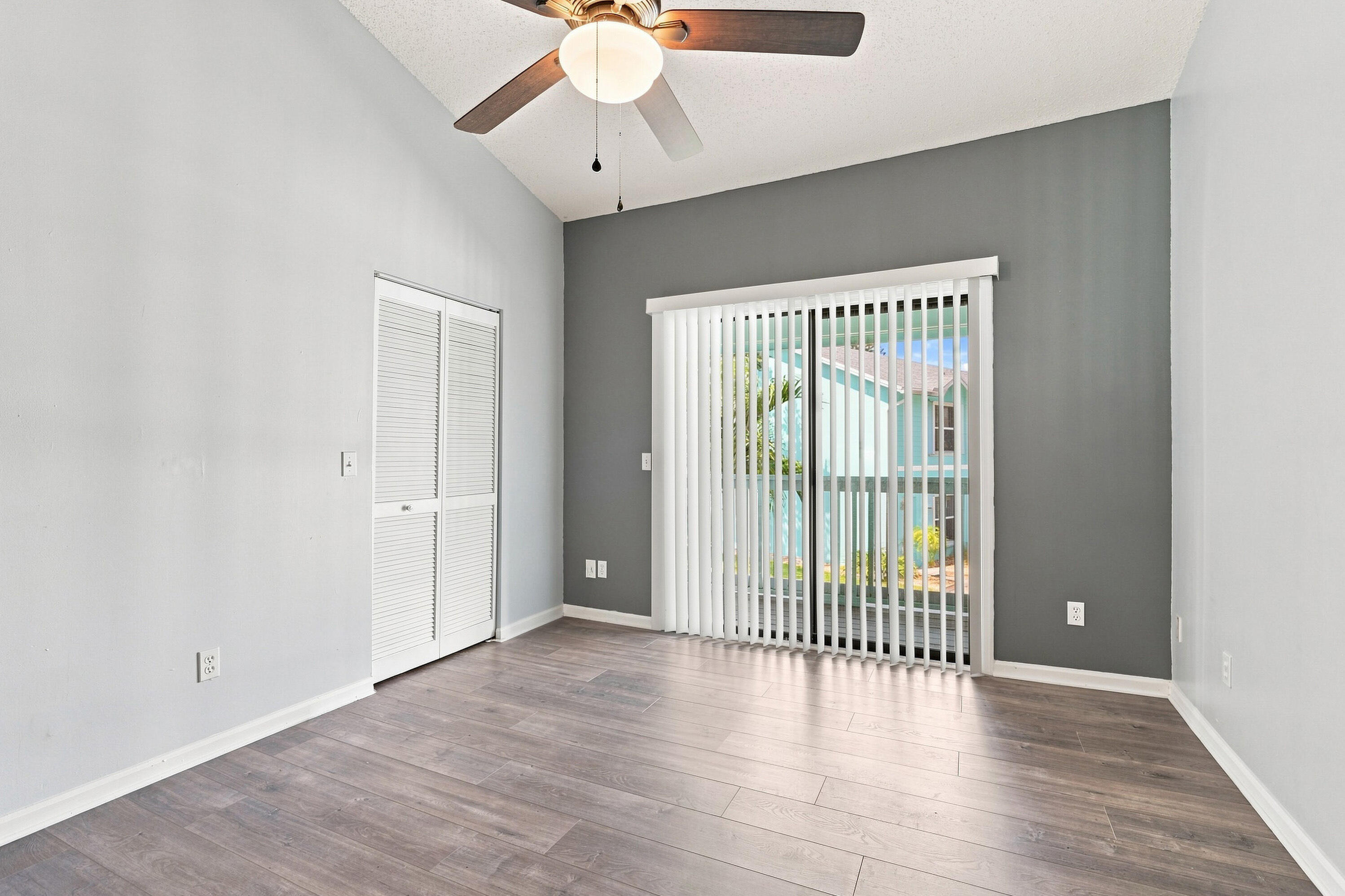 13521 S Indian River Drive 1003 Property Photo 13