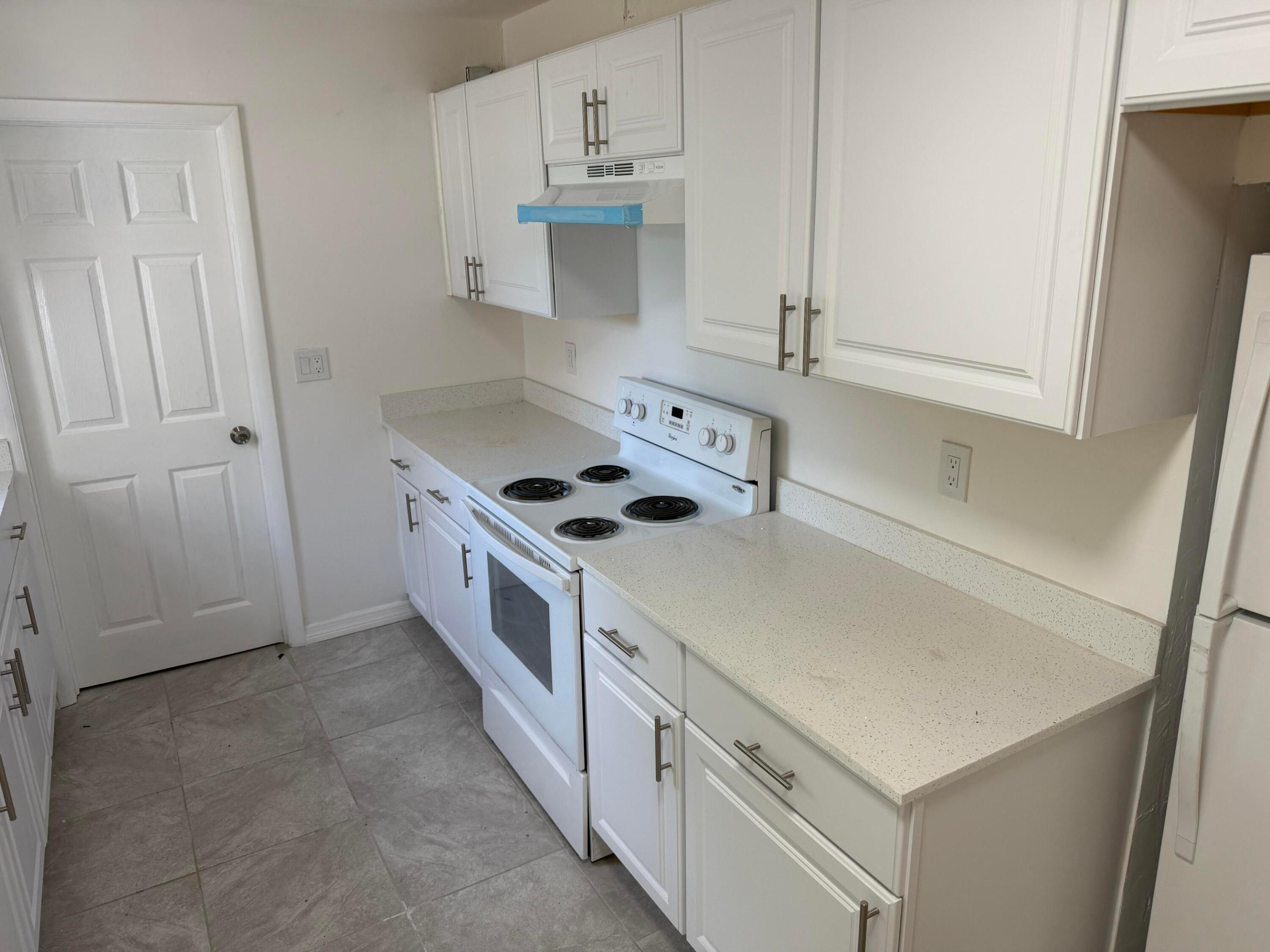 326 N 14th Street Property Photo 6