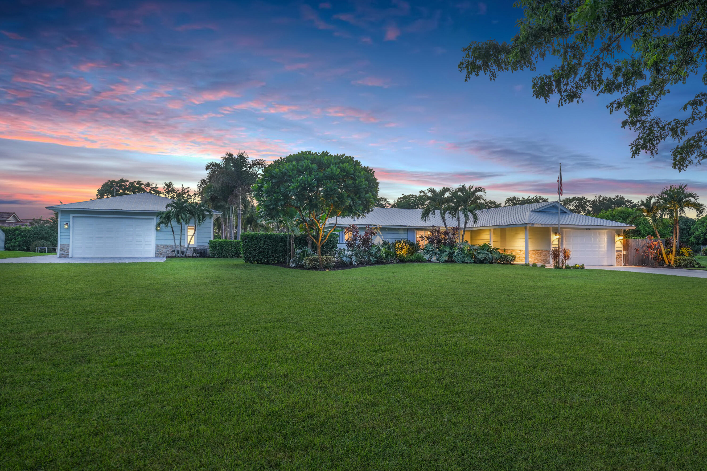 10376 W Tara Boulevard Property Photo 4