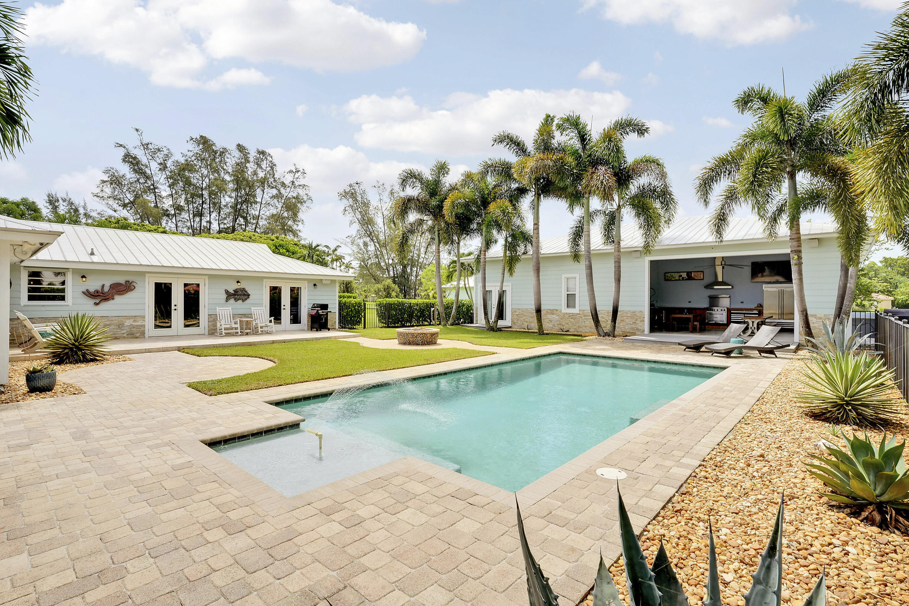 10376 W Tara Boulevard Property Photo 23