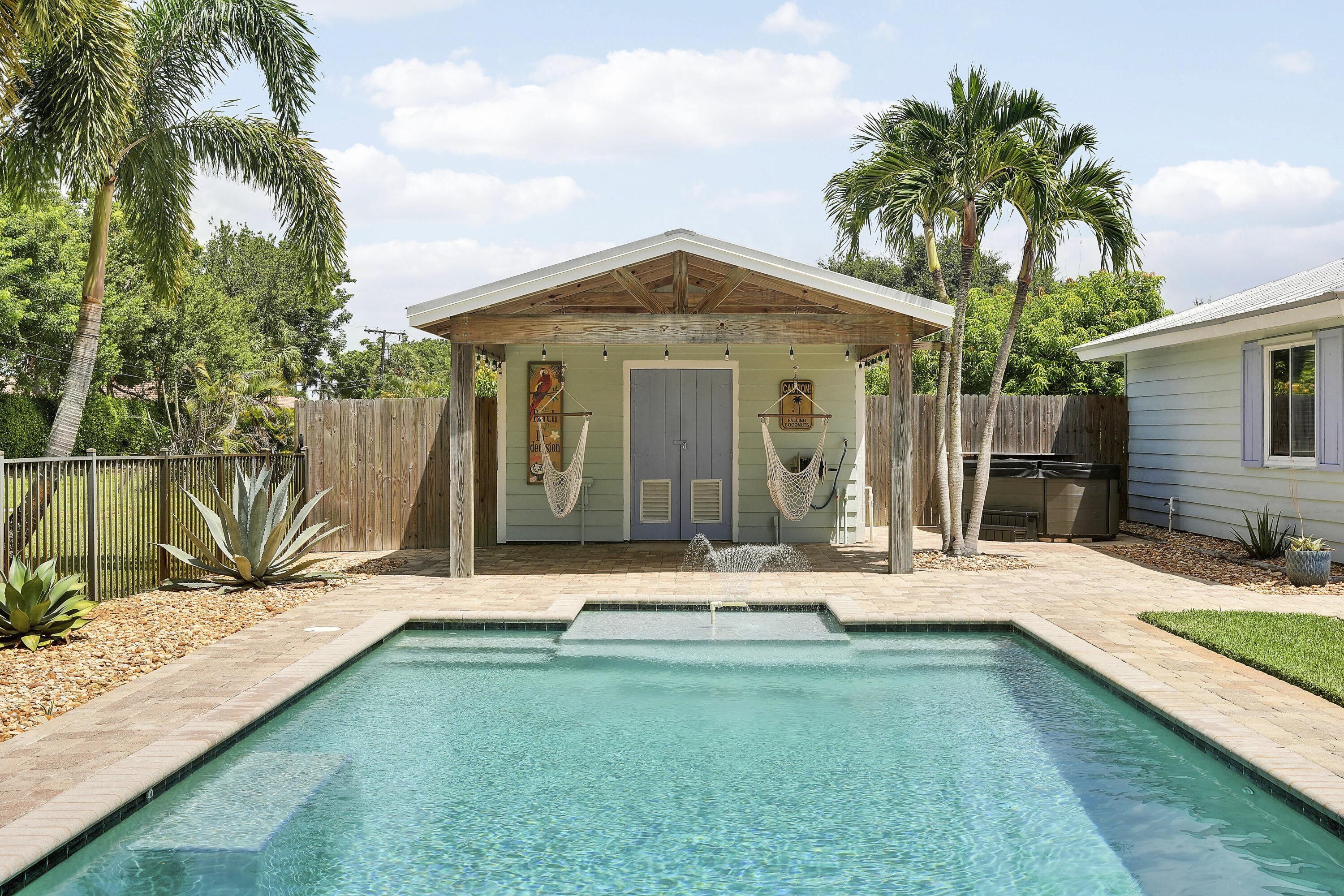10376 W Tara Boulevard Property Photo 24