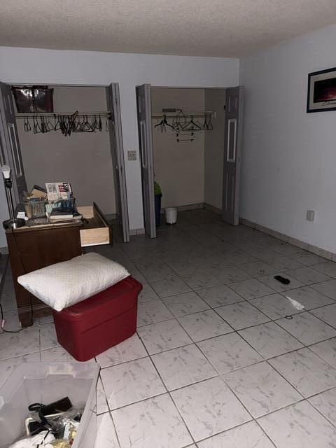 1900 W 68th Street D101 Property Photo 5