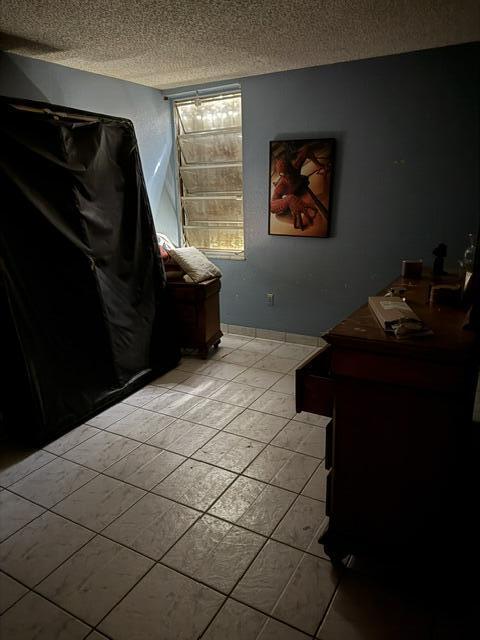 1900 W 68th Street D101 Property Photo 6