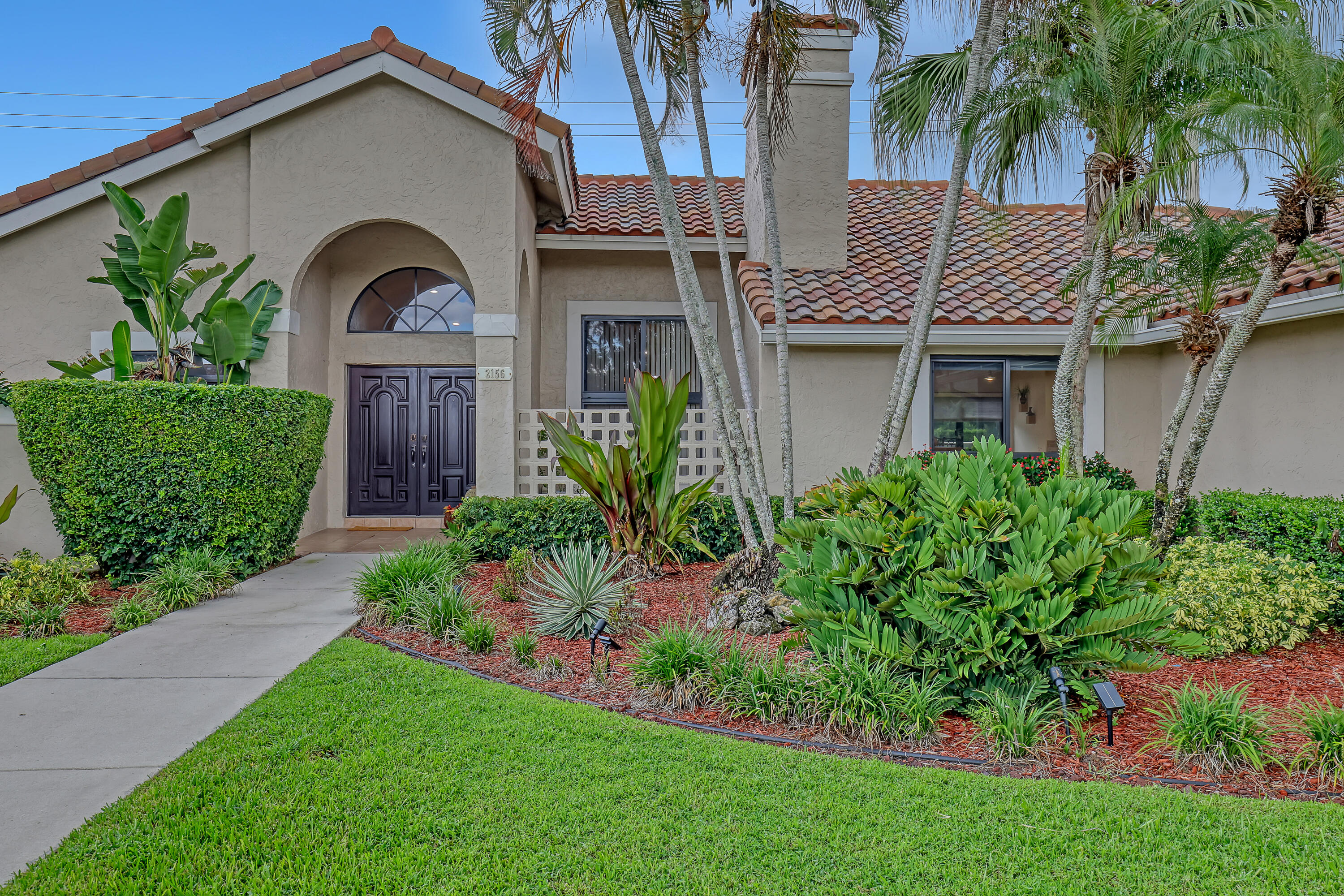 2156 Amesbury Circle Property Photo 4