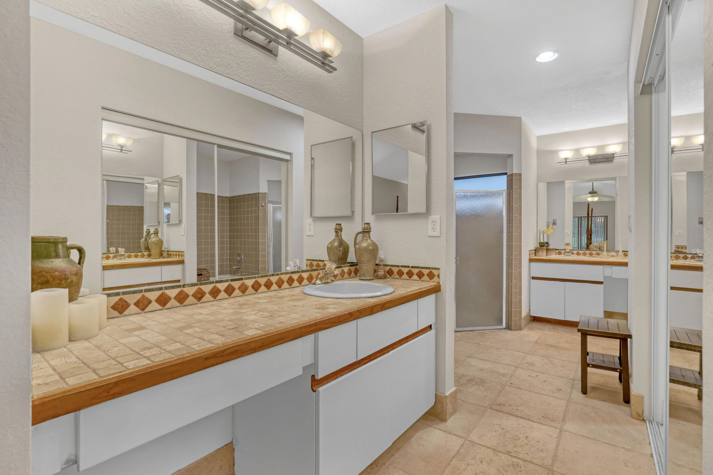 2156 Amesbury Circle Property Photo 17