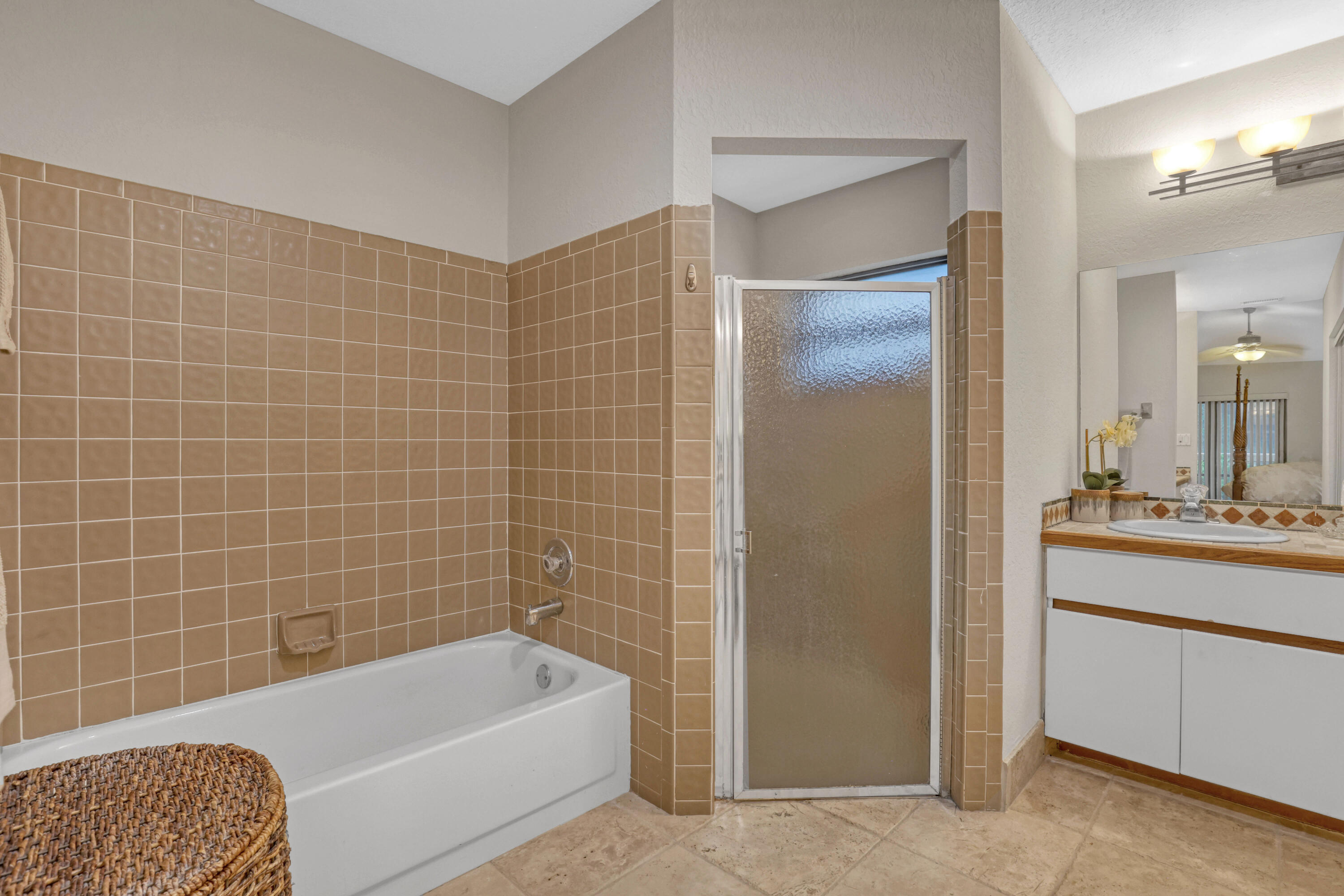 2156 Amesbury Circle Property Photo 18