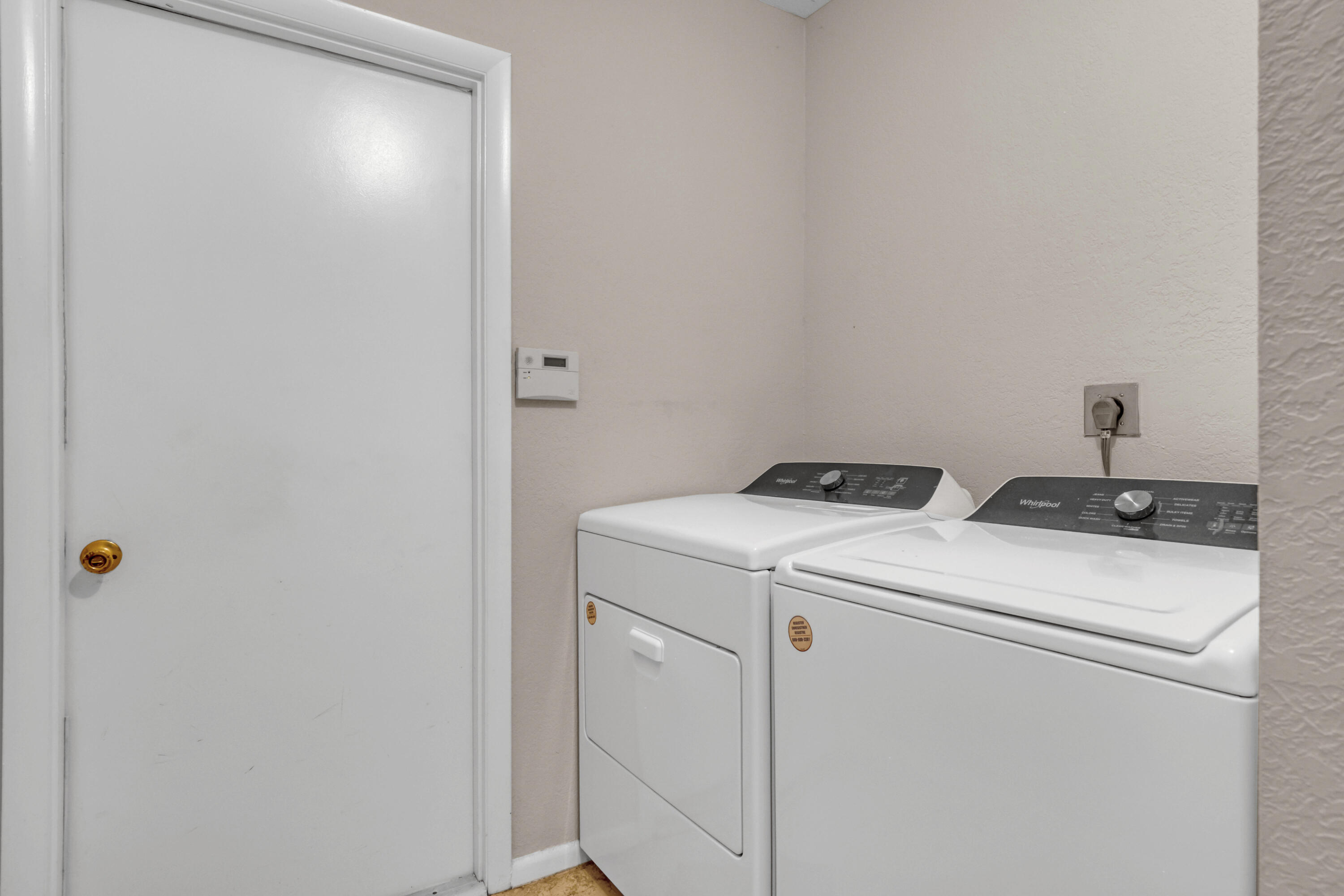2156 Amesbury Circle Property Photo 33