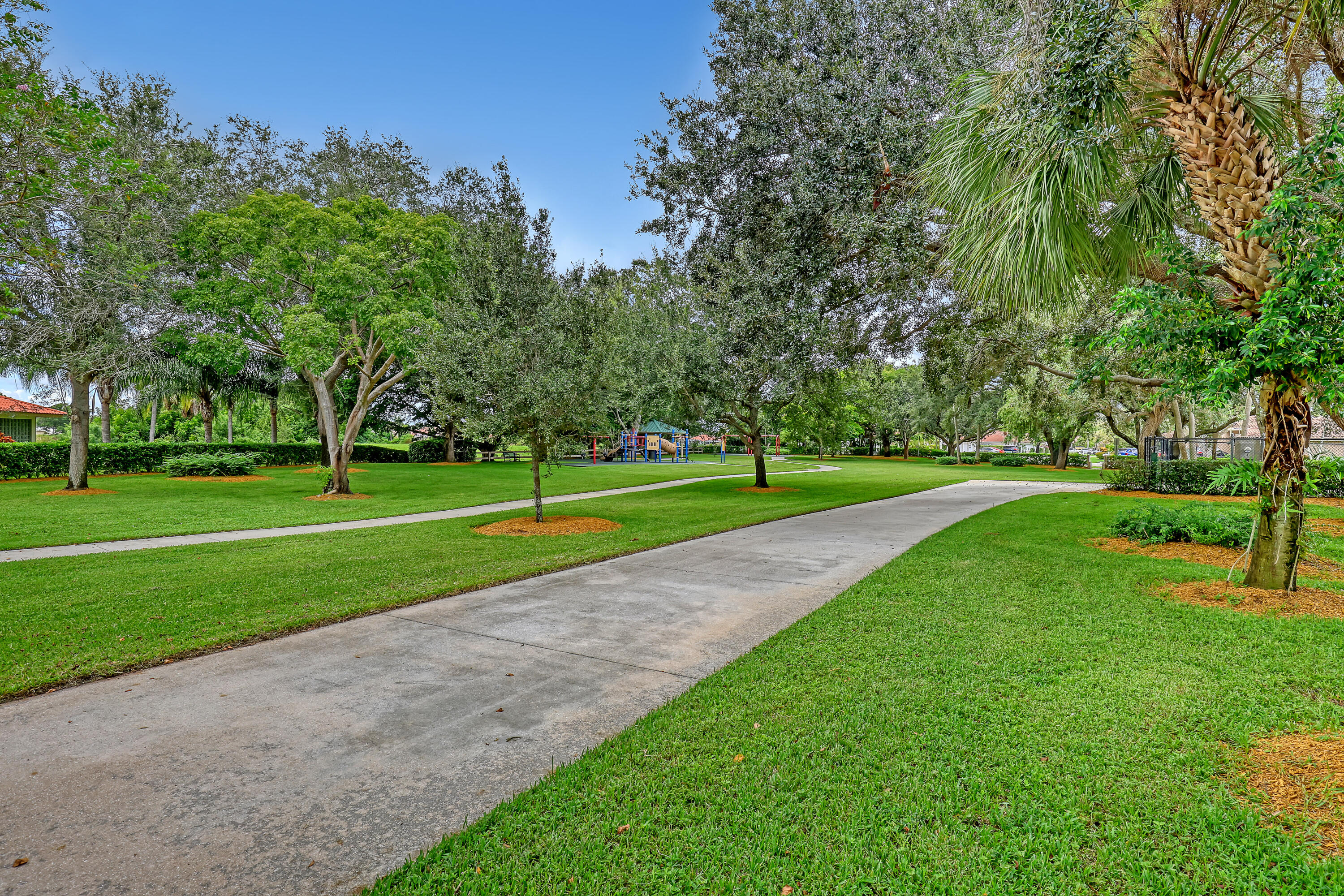 2156 Amesbury Circle Property Photo 44