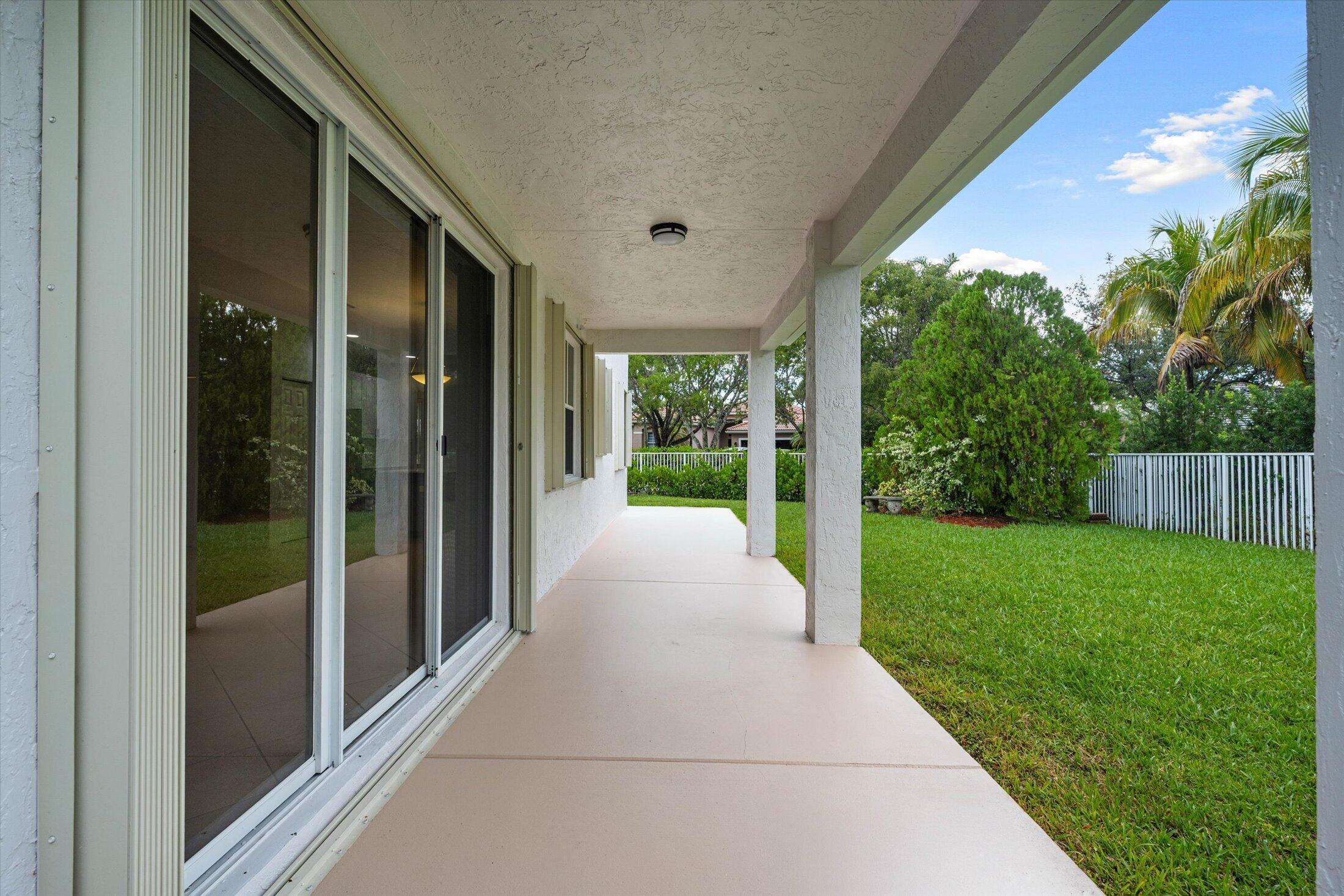 890 Hawthorn Terrace Property Photo 22