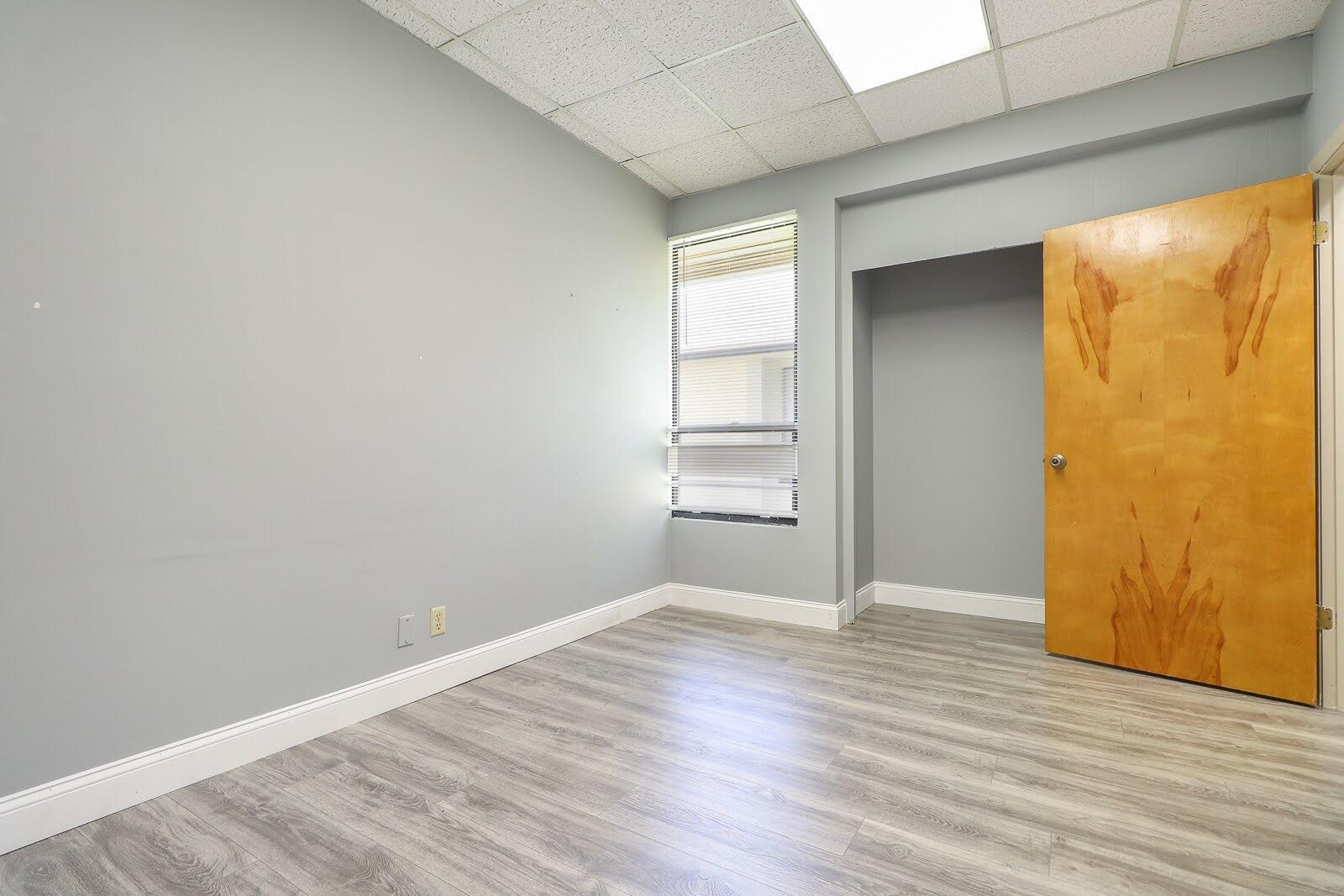 4 Office Park Drive Property Photo 30