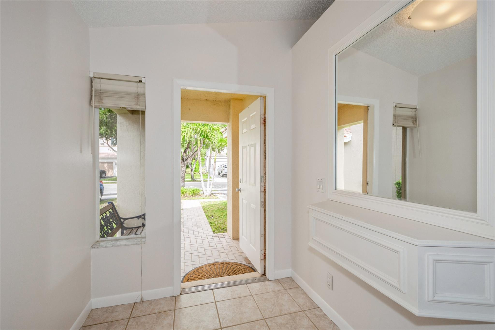 4367 Dogwood Circle Property Photo 3