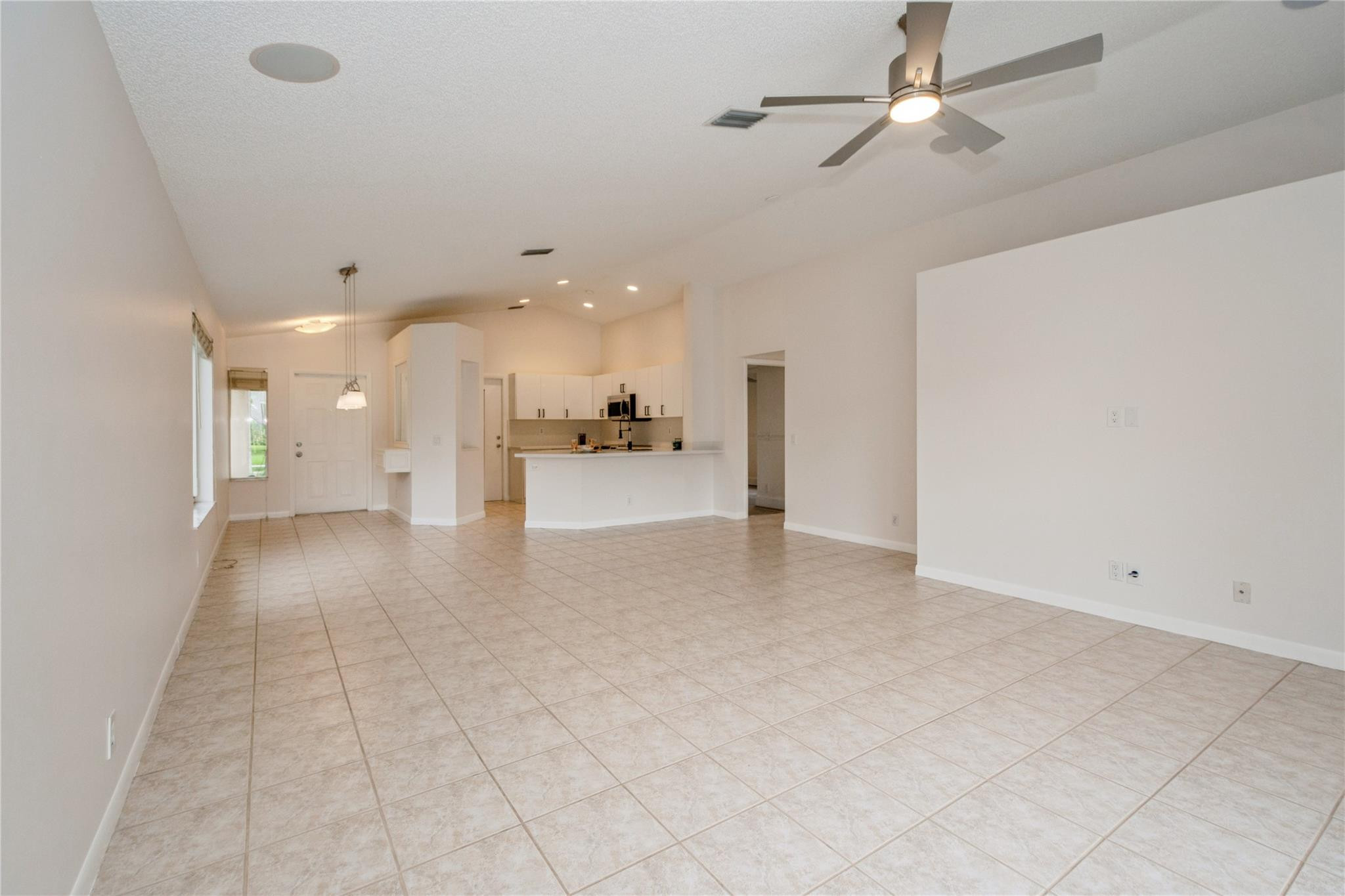4367 Dogwood Circle Property Photo 8
