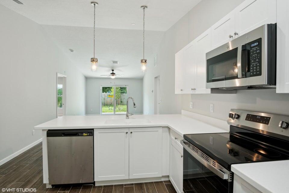 636 35th Street Property Photo 9