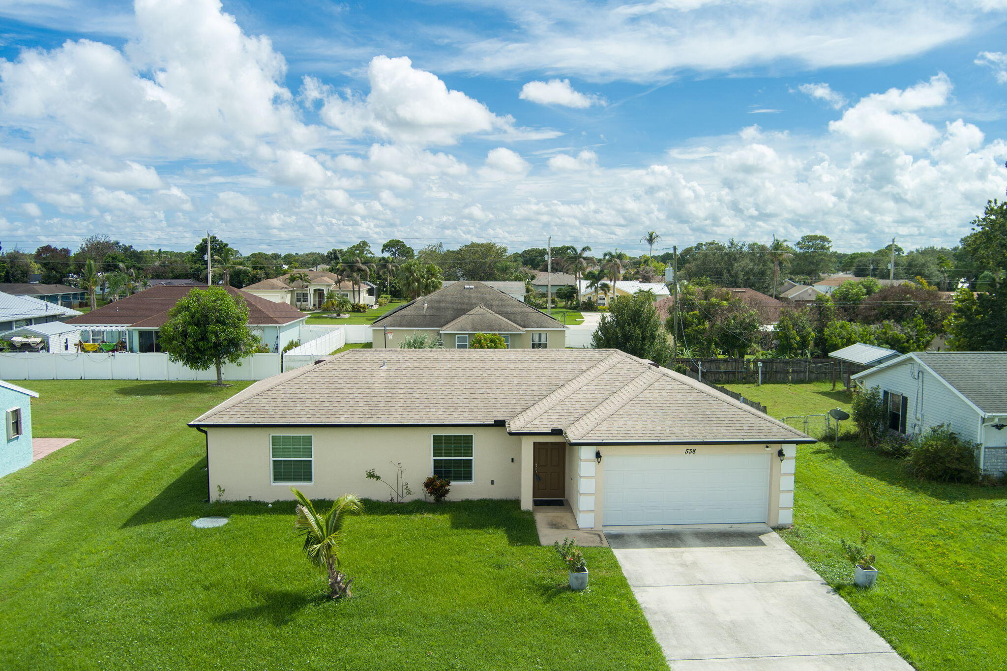 538 Sw Prado Avenue Property Photo 1