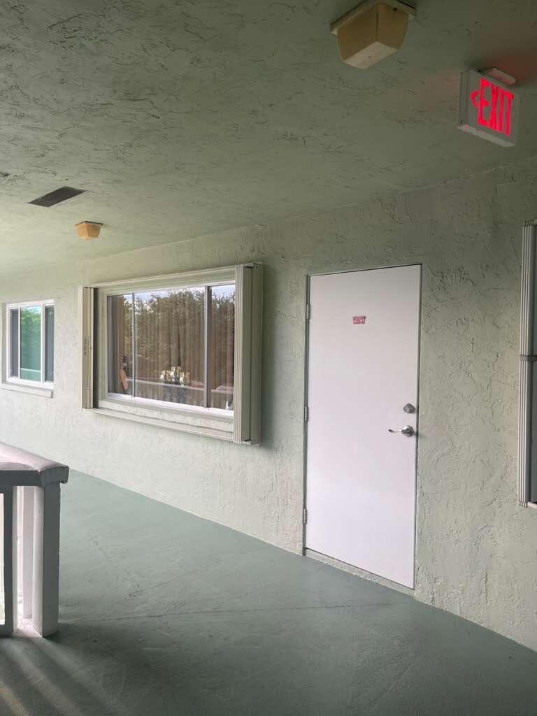 3100 SPRINGDALE Boulevard 308 Property Photo 1