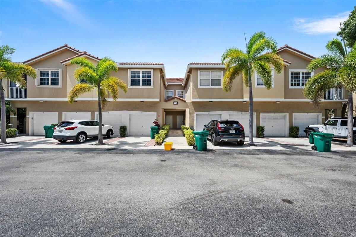 113 LIGHTHOUSE Circle C Property Photo 1