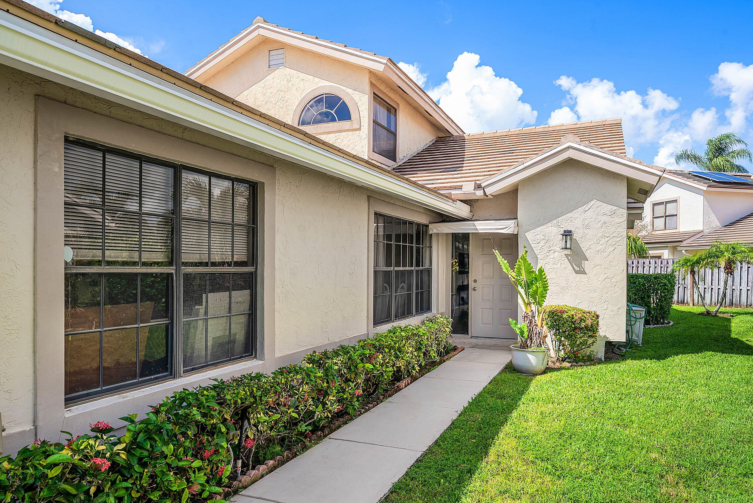 4830 Brighton Lakes Boulevard Property Photo 3
