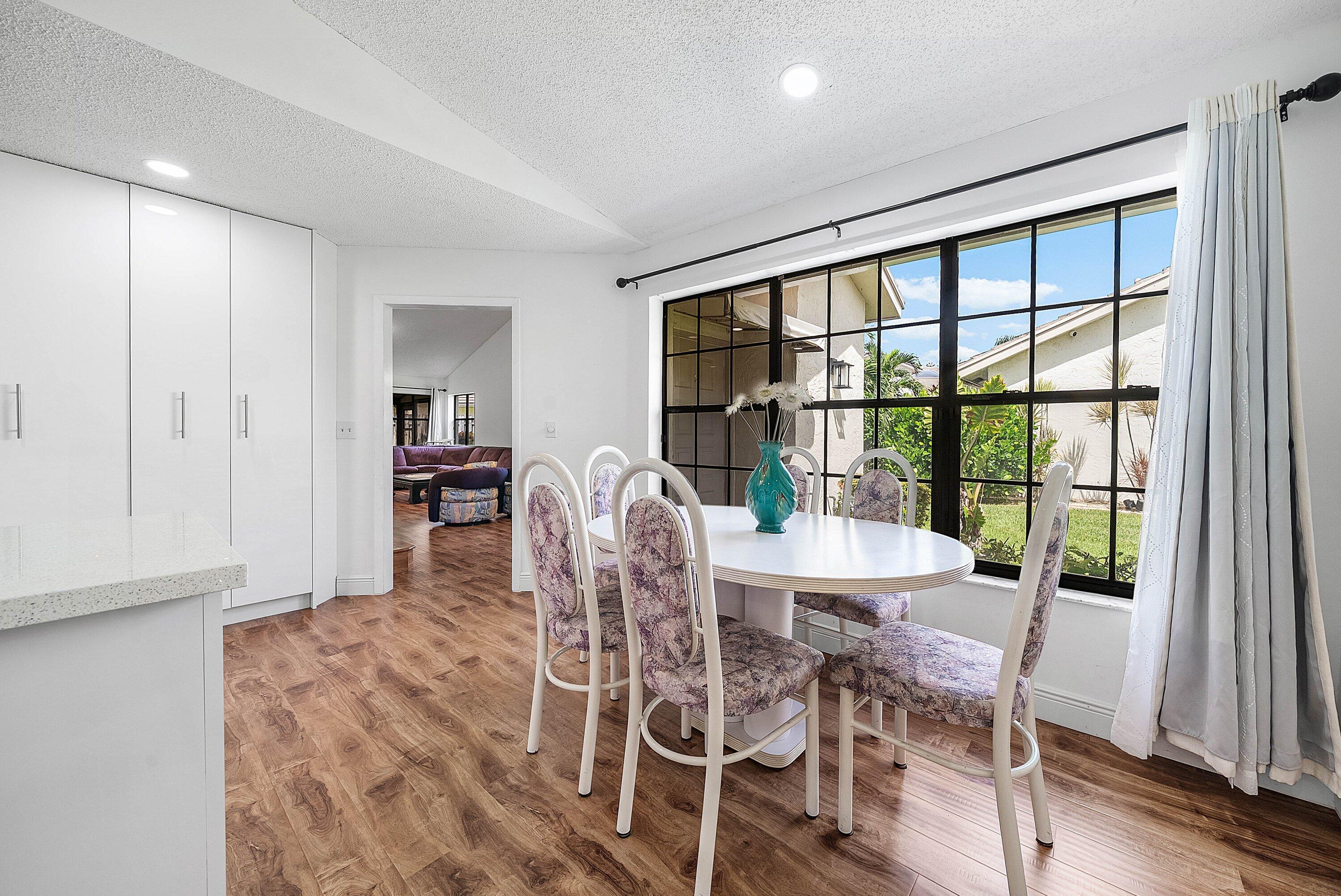 4830 Brighton Lakes Boulevard Property Photo 12